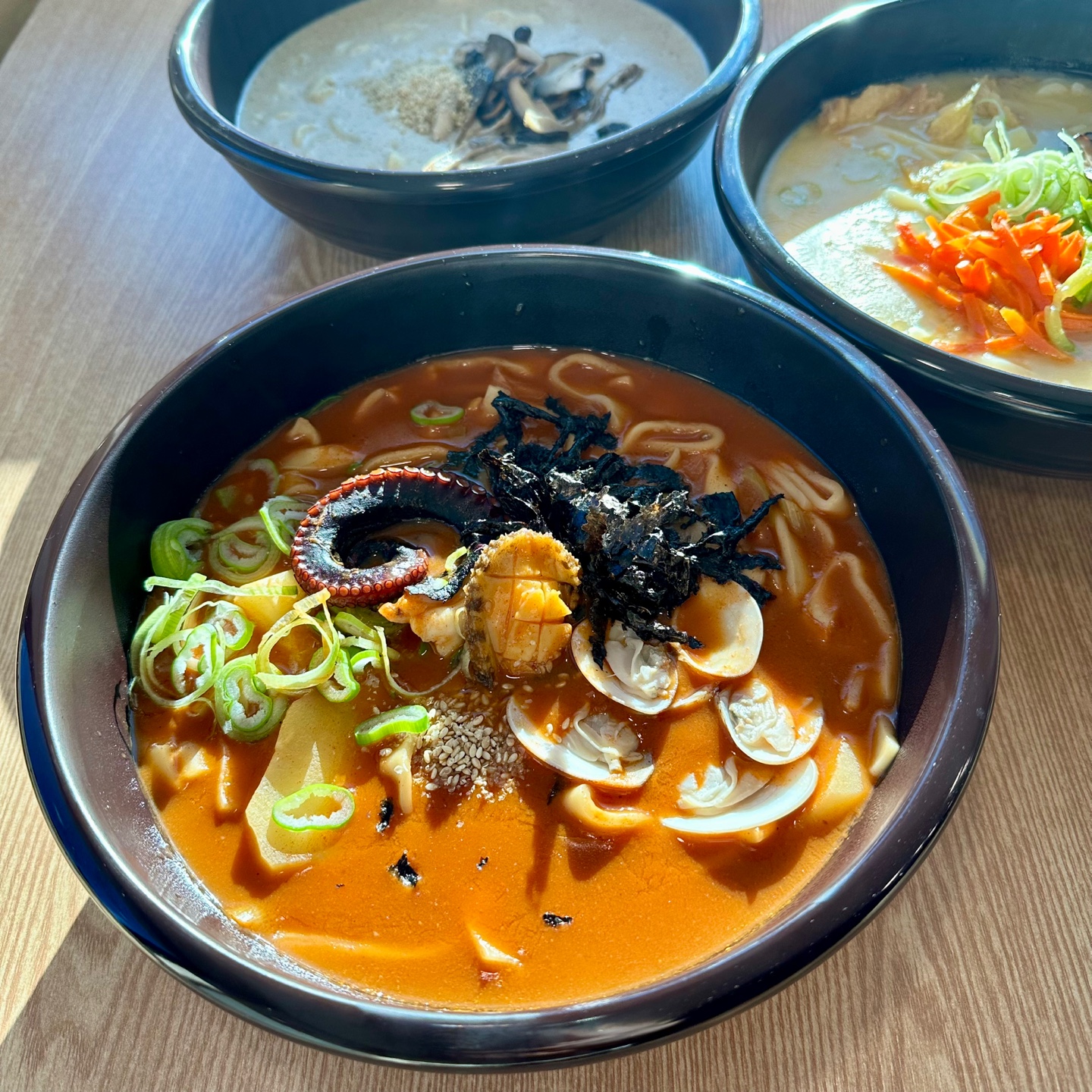 봄봄칼국수