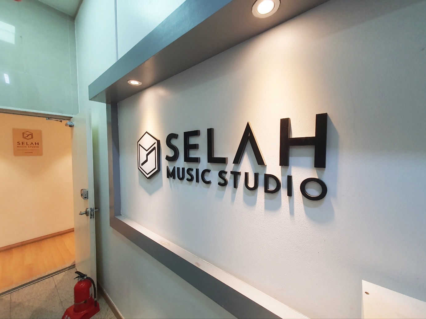 1번째 스튜디오 사진