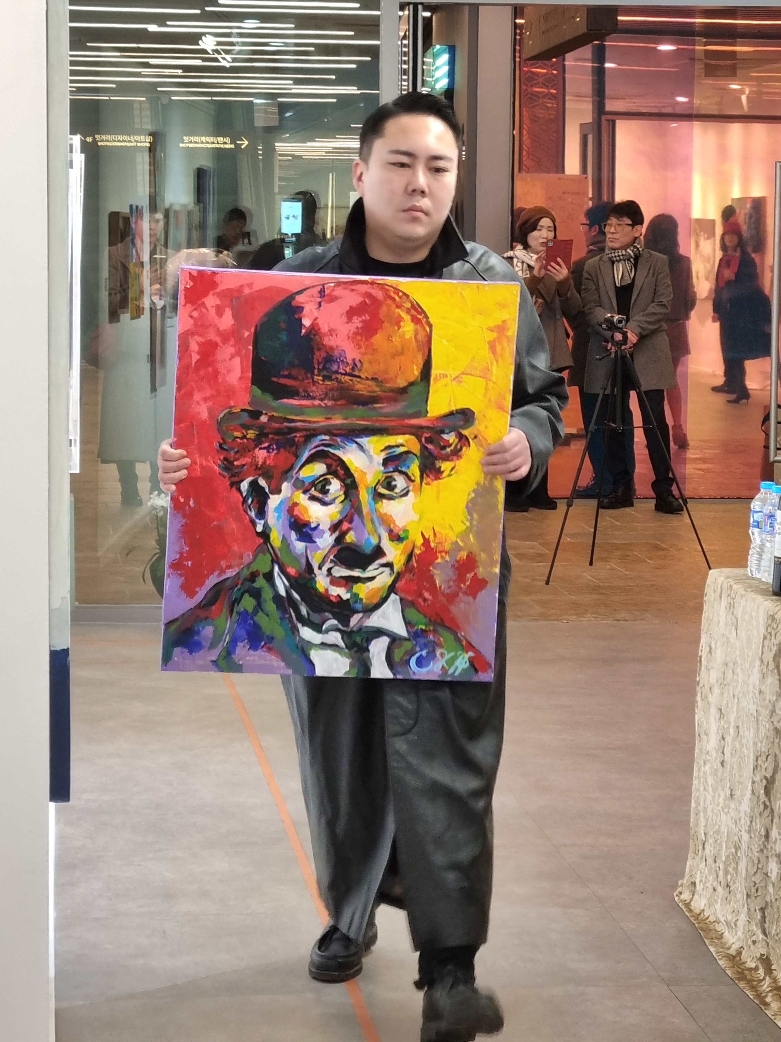 아트플러스 갤러리