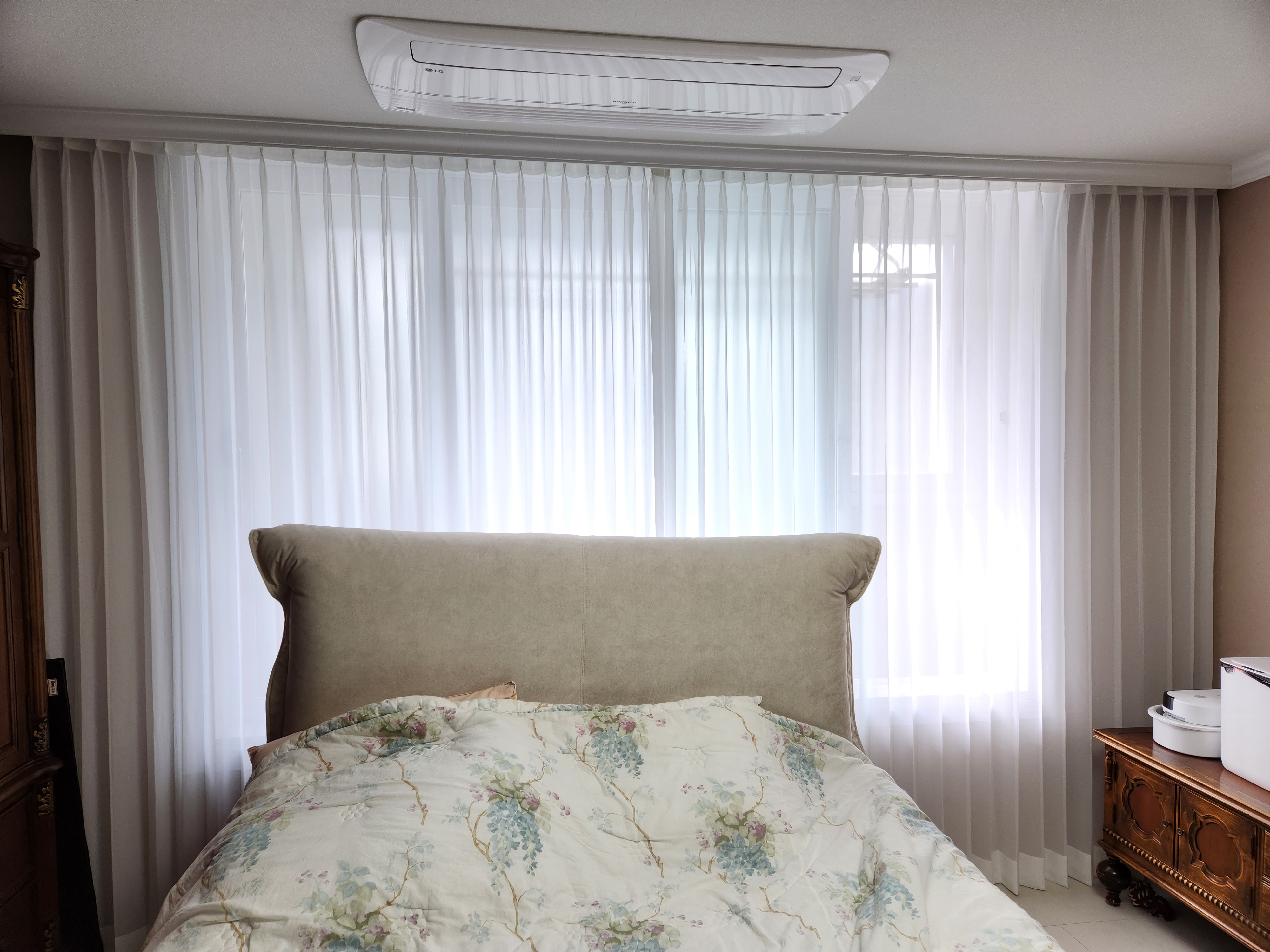 창너머풍경 커튼블라인드