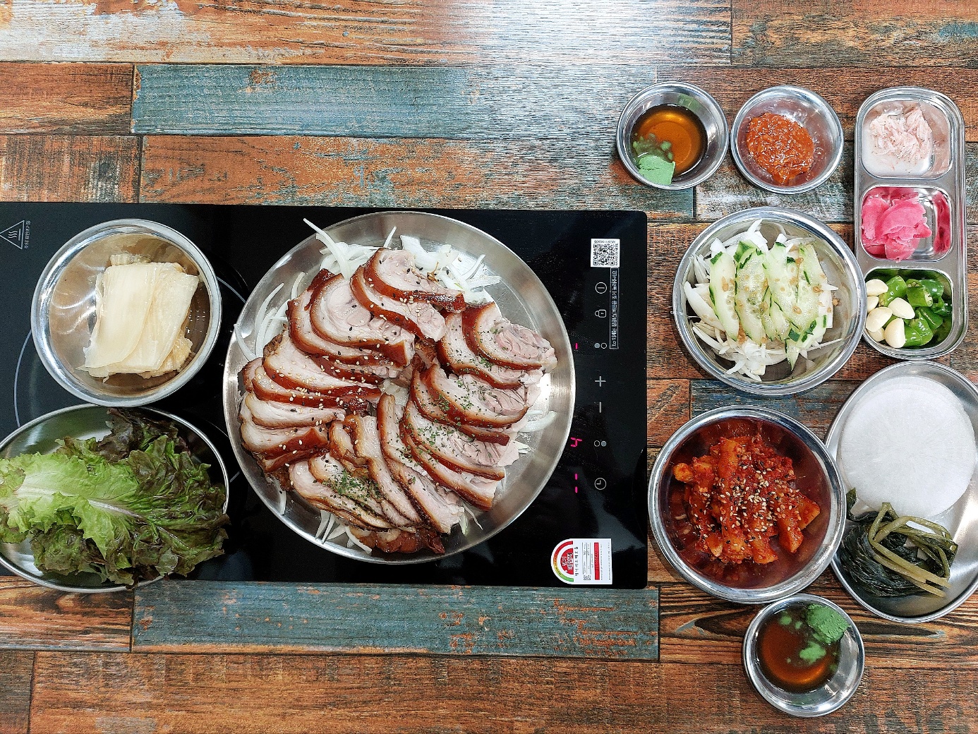 돈다리족발