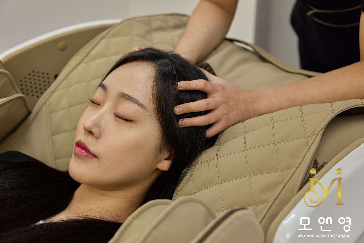 모앤영 신촌점 대표 이미지