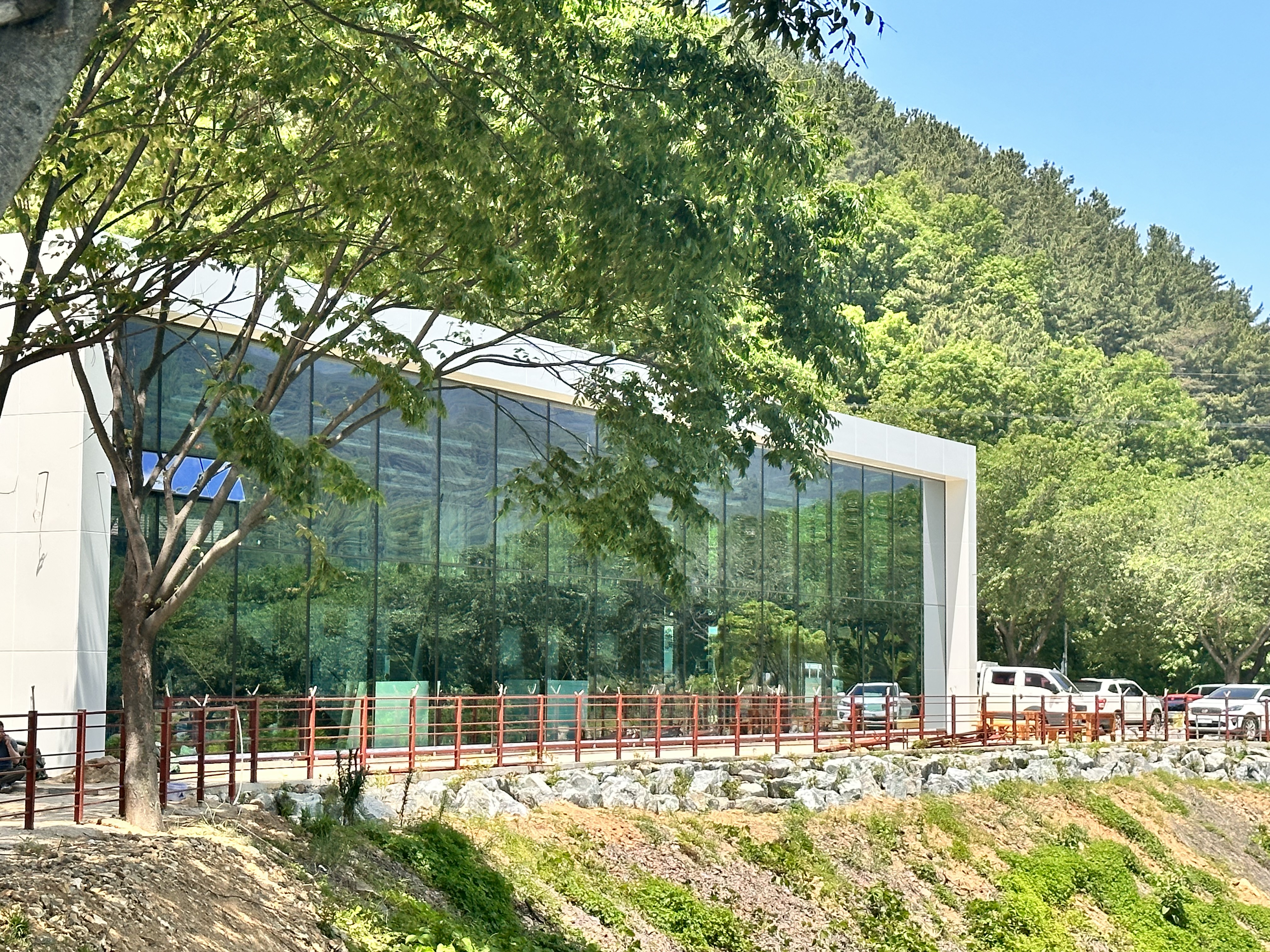 카페 안녕하다
