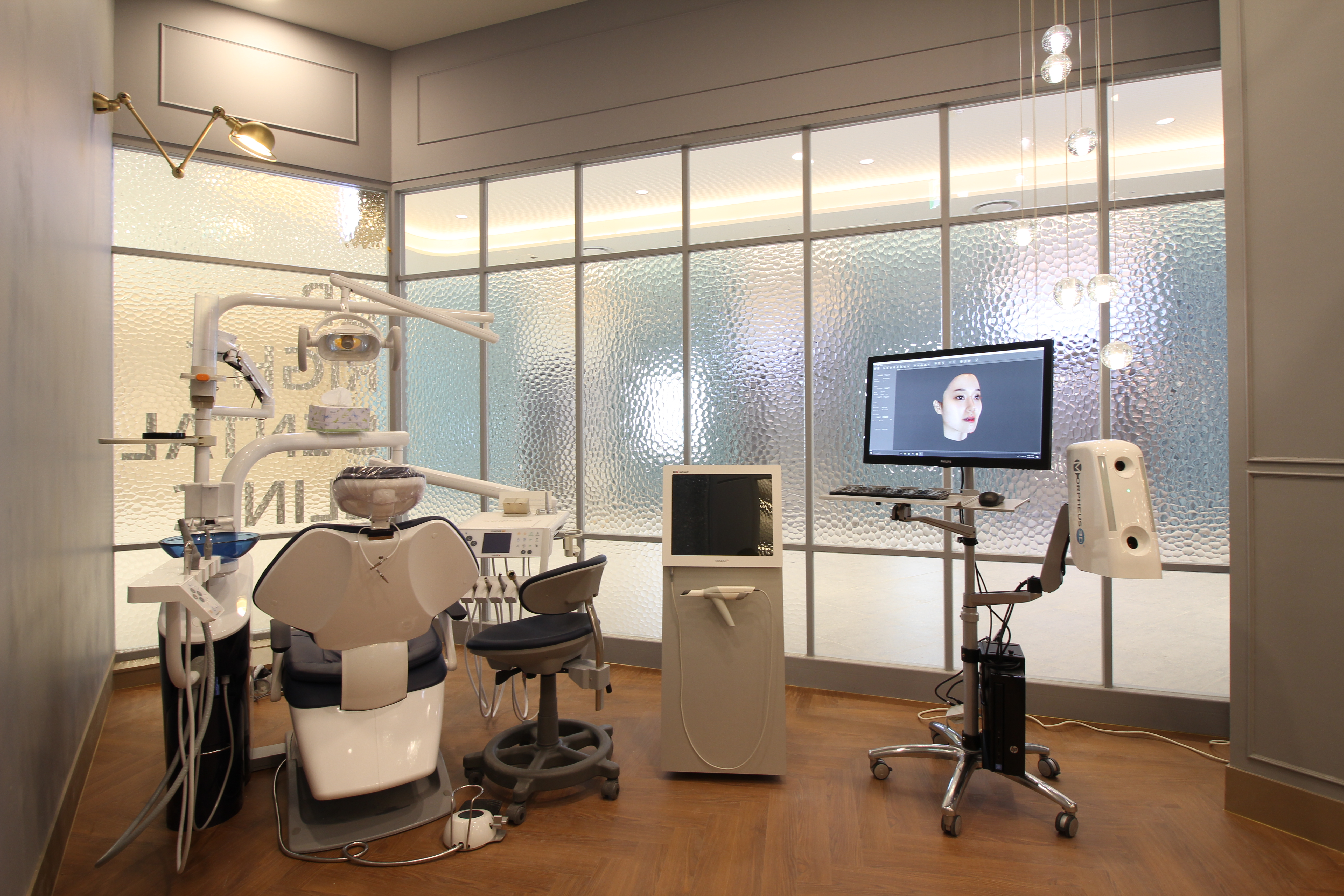 올곧은치과의원 롯데몰 은평점 대표 이미지