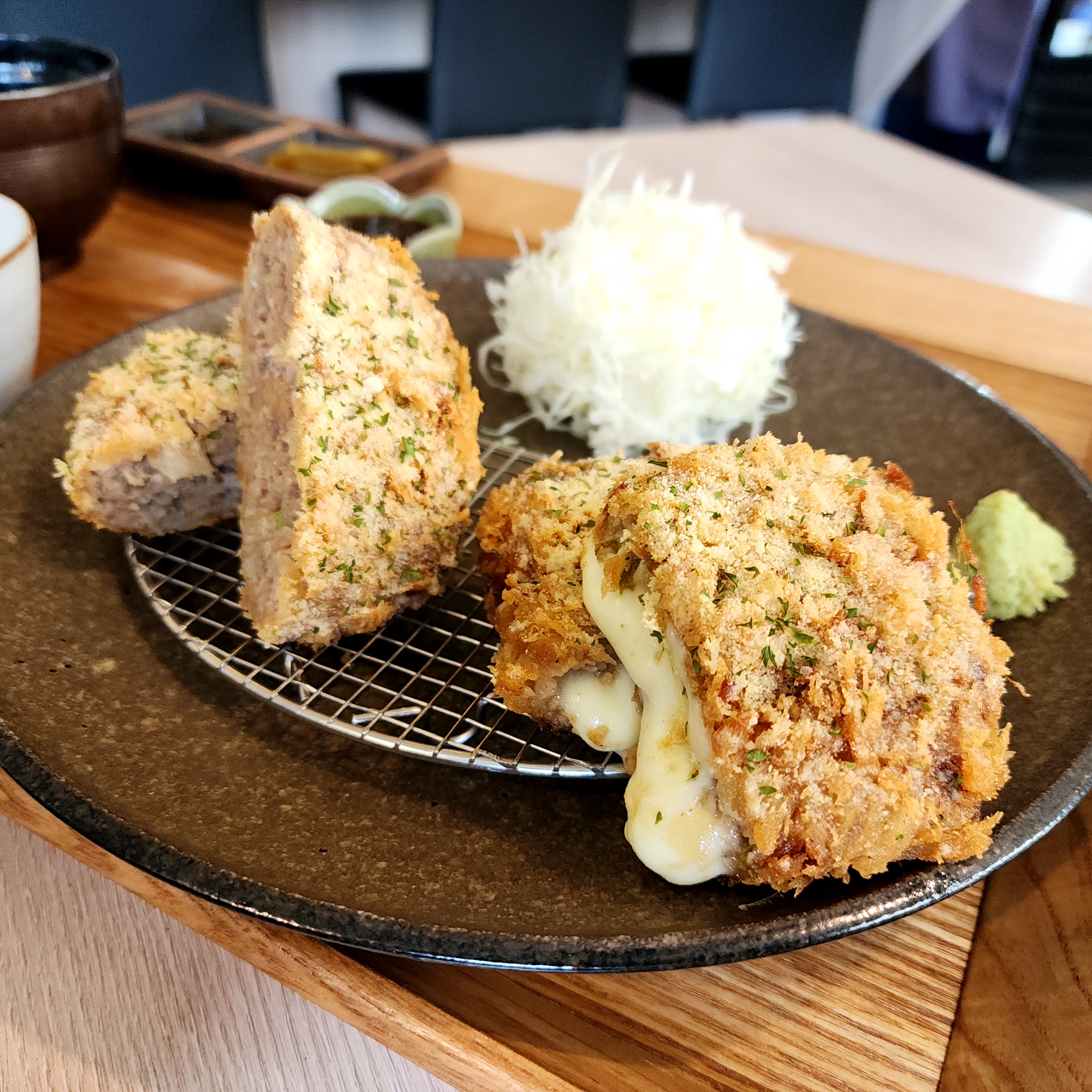 오사카멘치 달동