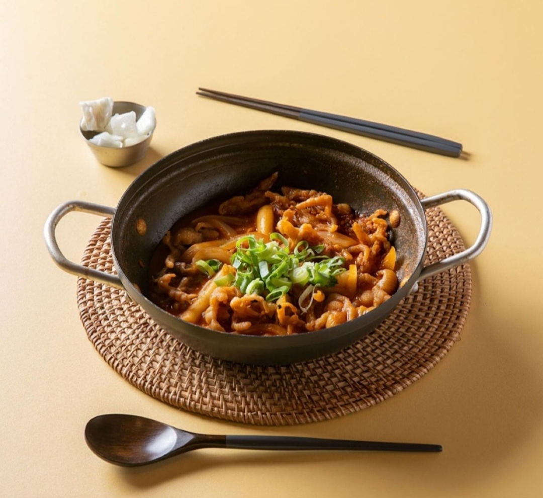 모범닭발&오돌뼈율전동맛집 성대점
