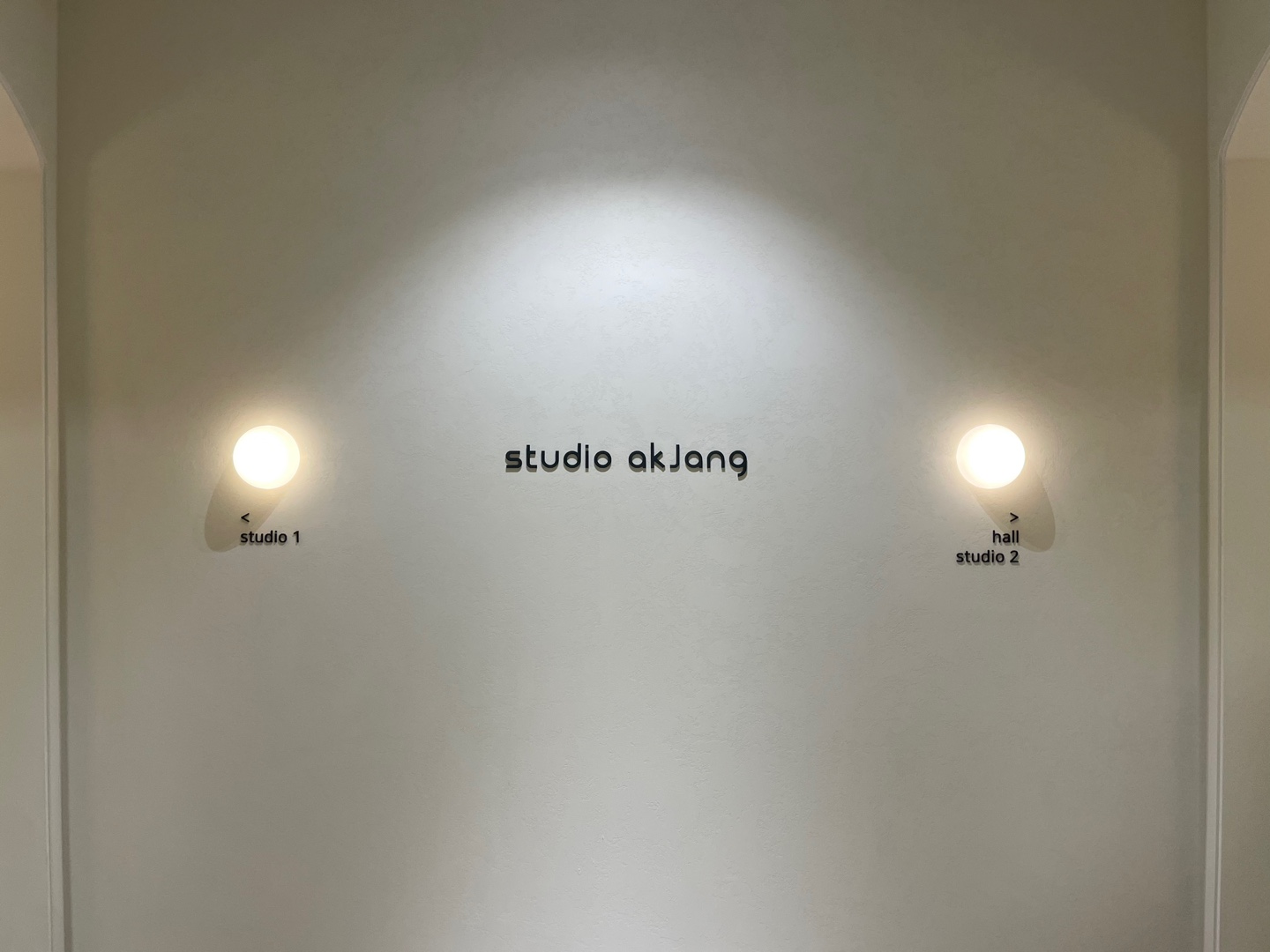 2번째 스튜디오 사진