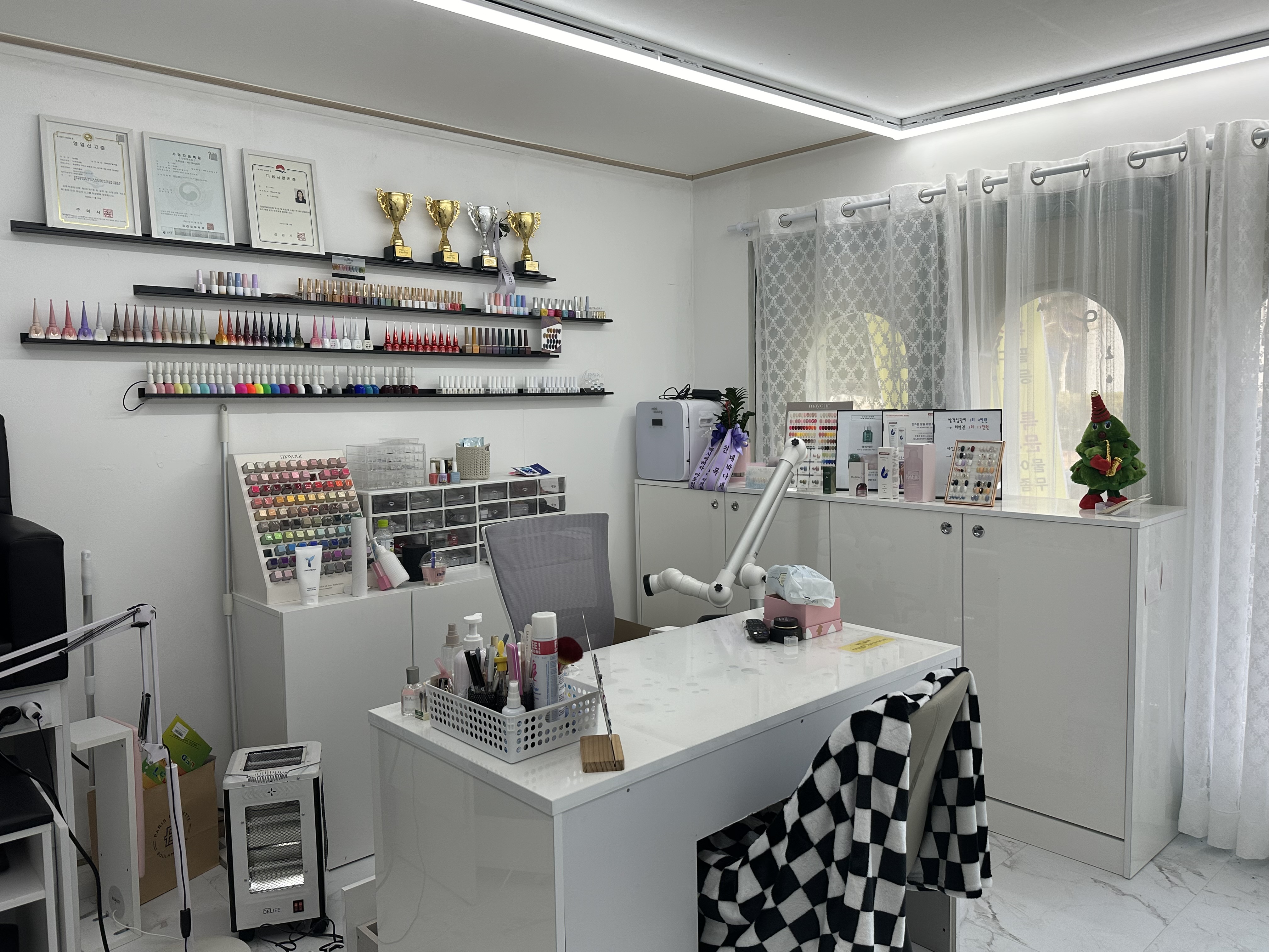 너와의 네일 대표 이미지