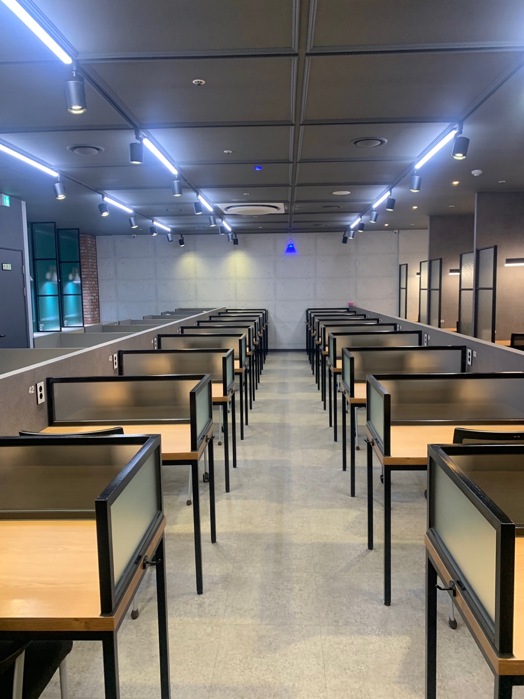 스코 관리형스터디카페 탄방점 대표이미지