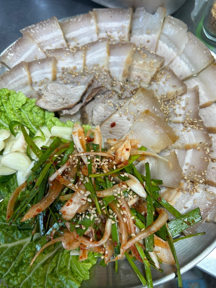 미감 국수와 돈도리 보쌈