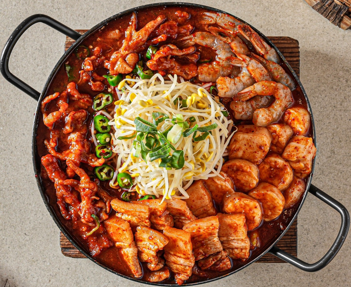 수완닭발통닭