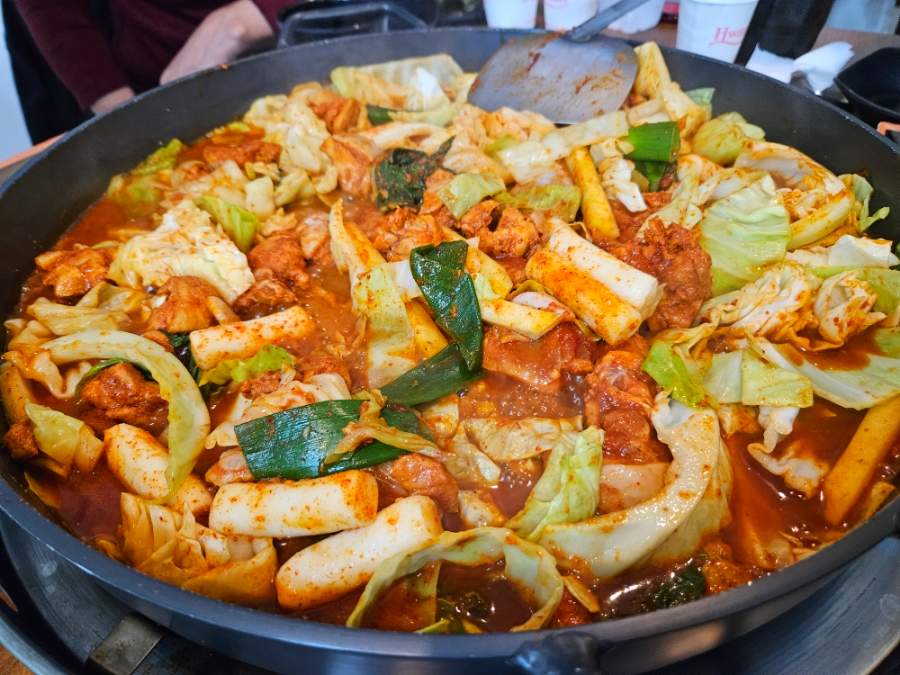 본가호반닭갈비막국수