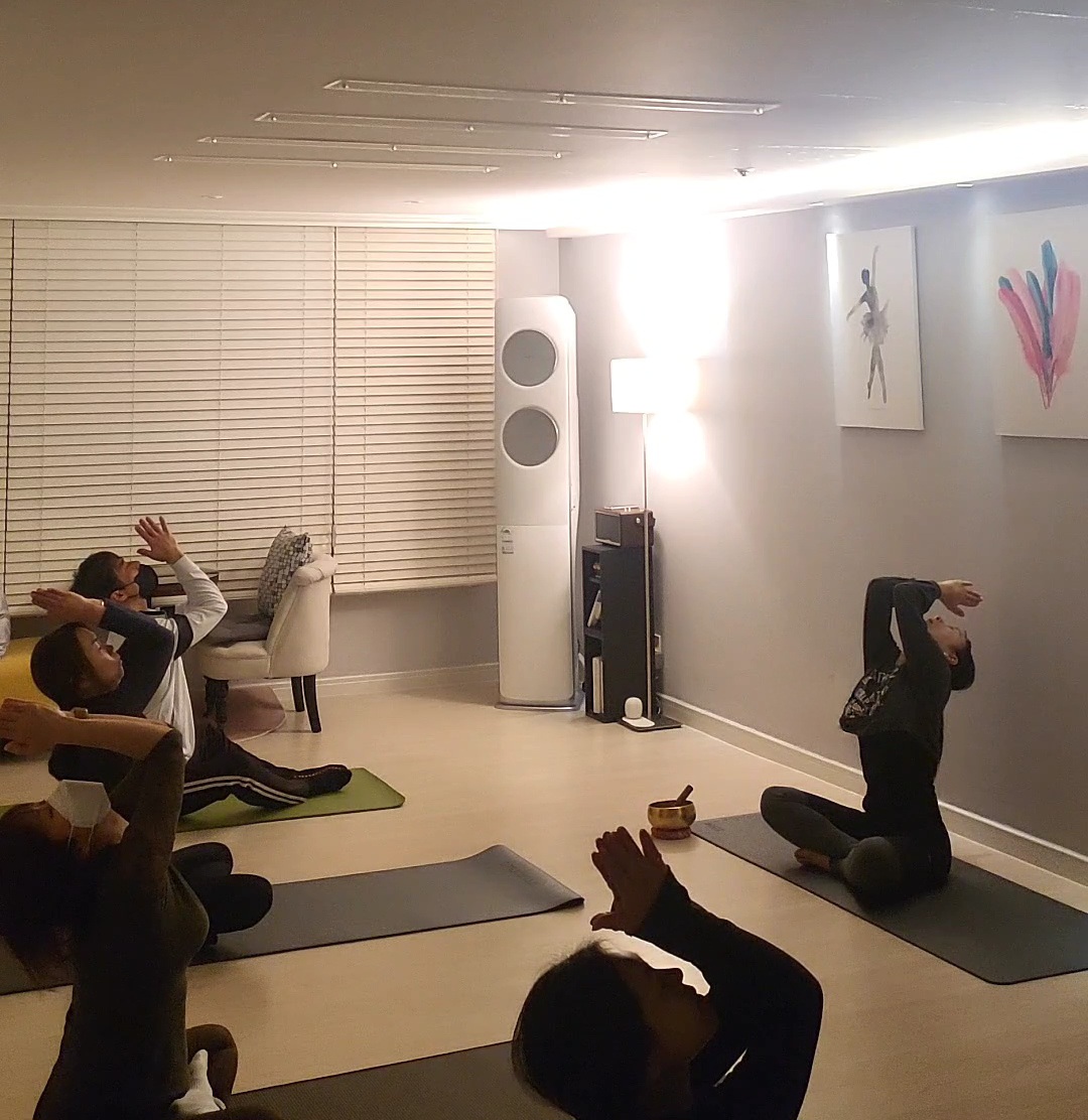 바라봄 명상&요가 대표 이미지