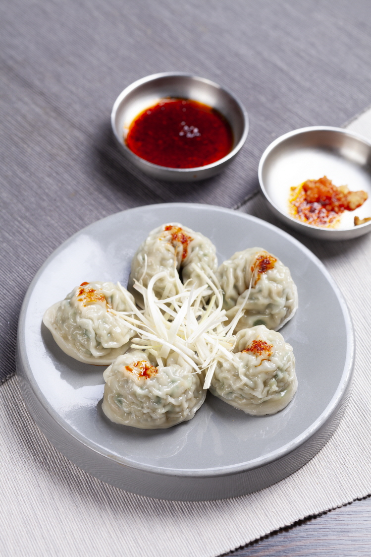 평이담백 뼈칼국수 철원점