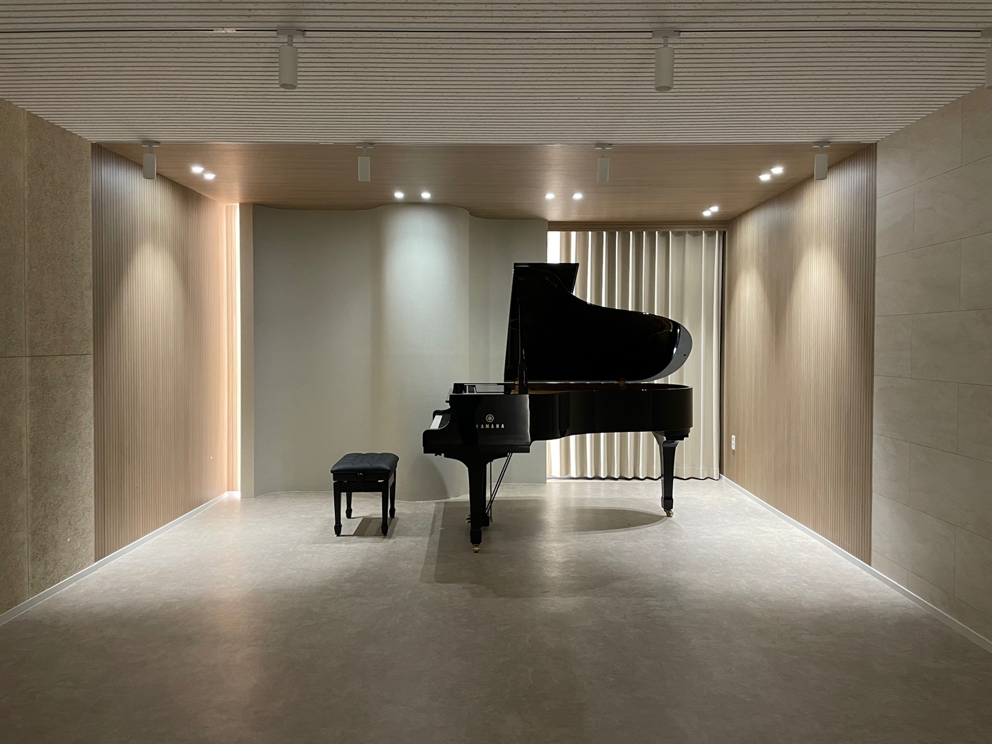 3번째 스튜디오 사진