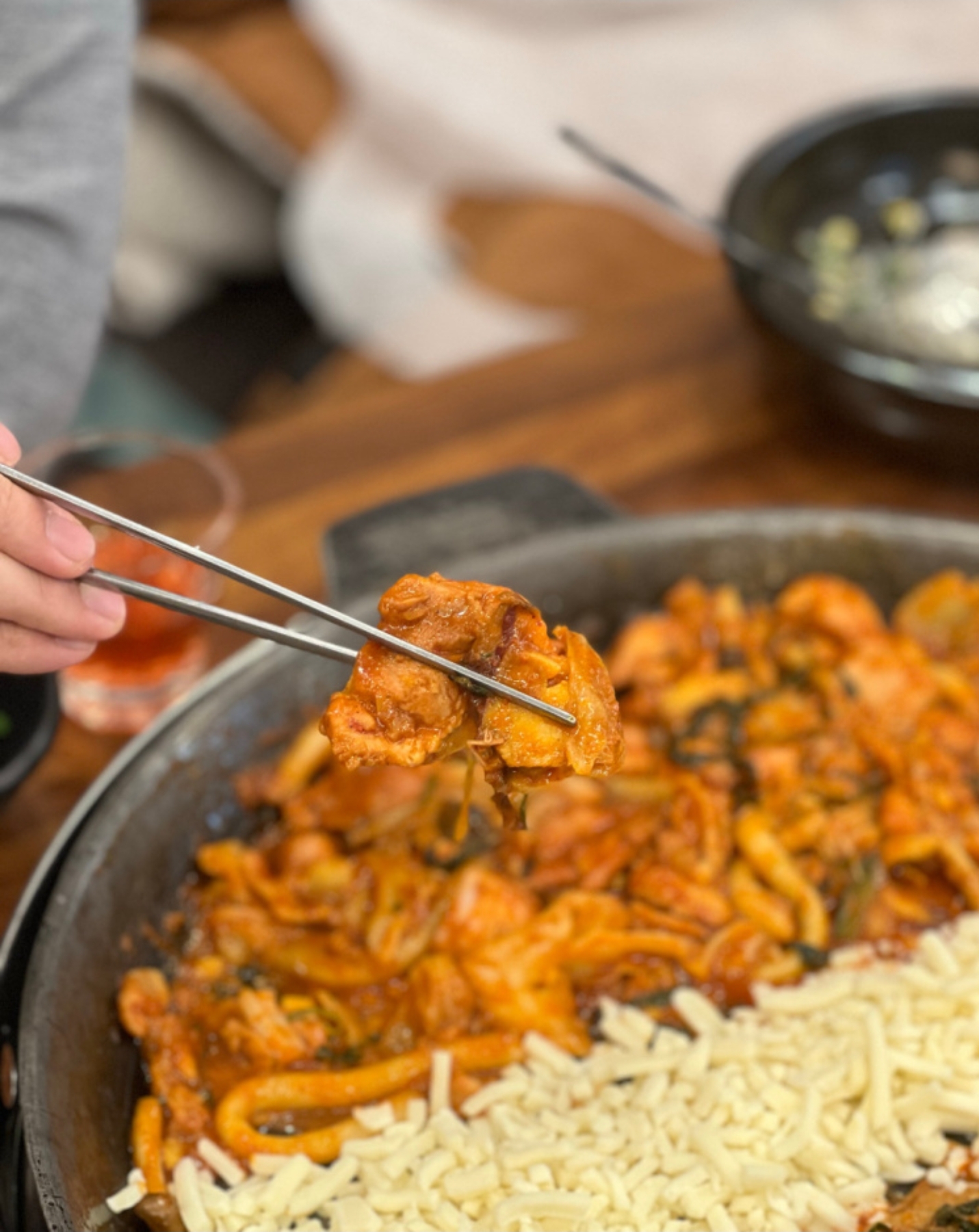 마녀의닭갈비 수완지구점