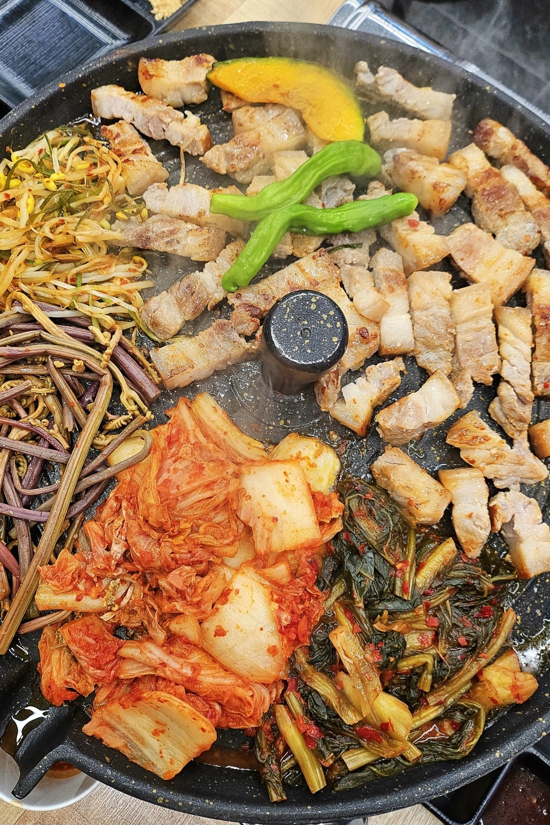 고심당 솥뚜껑삼겹살 냉삼겹 숙성생고기
