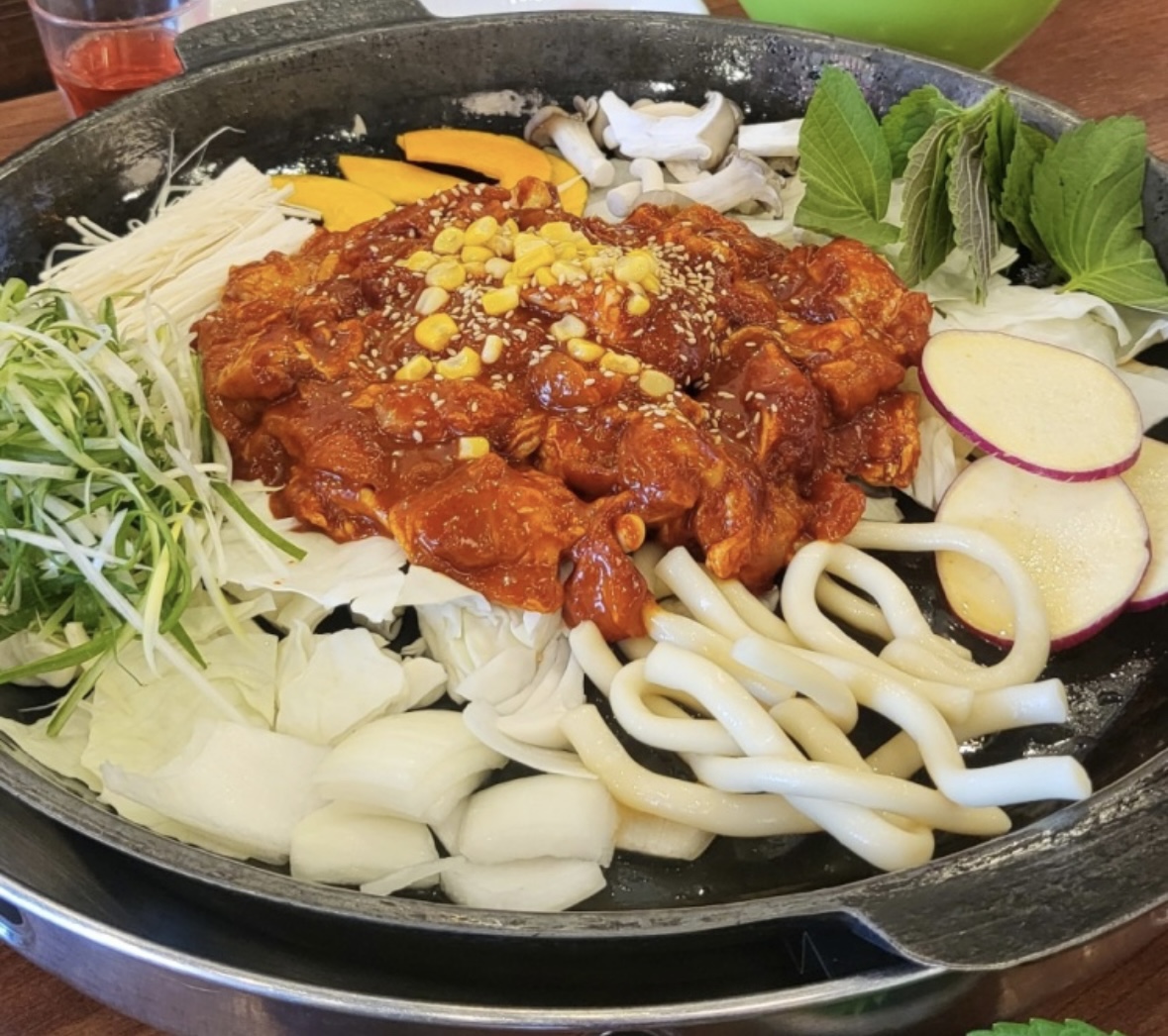 마녀의닭갈비 광주 용봉점