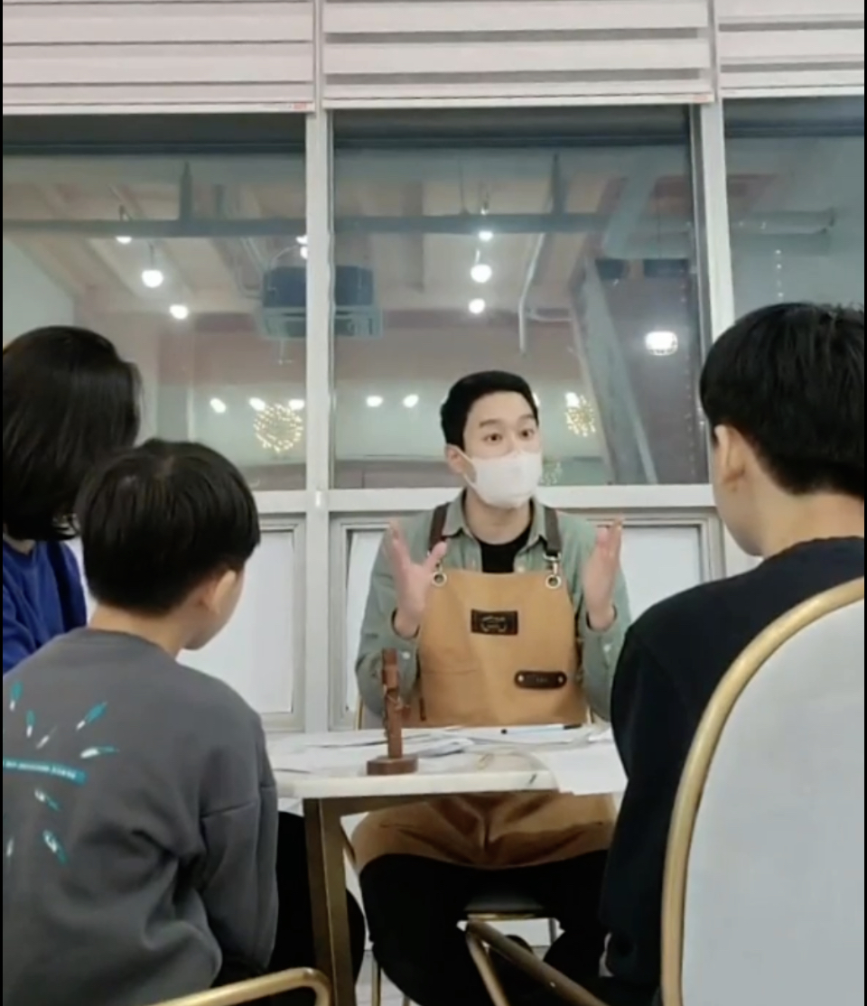 밀크독 켄넬 앤 카페 강아지 하남미사점 대표 이미지
