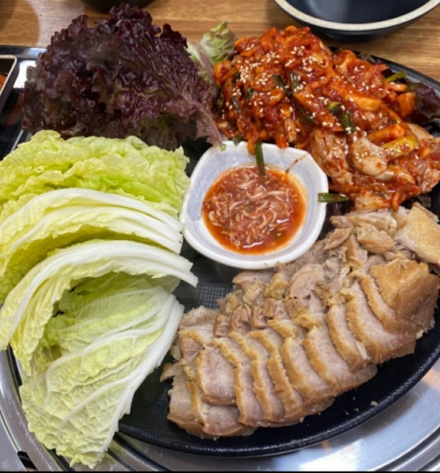꺼먹돼지