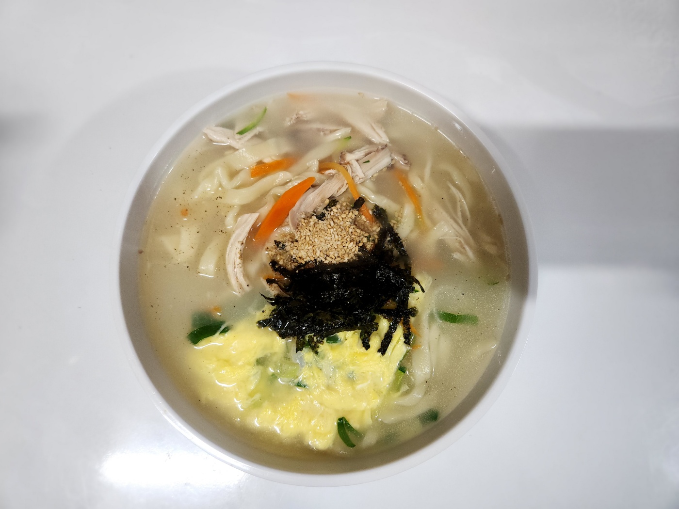 마마손칼국수