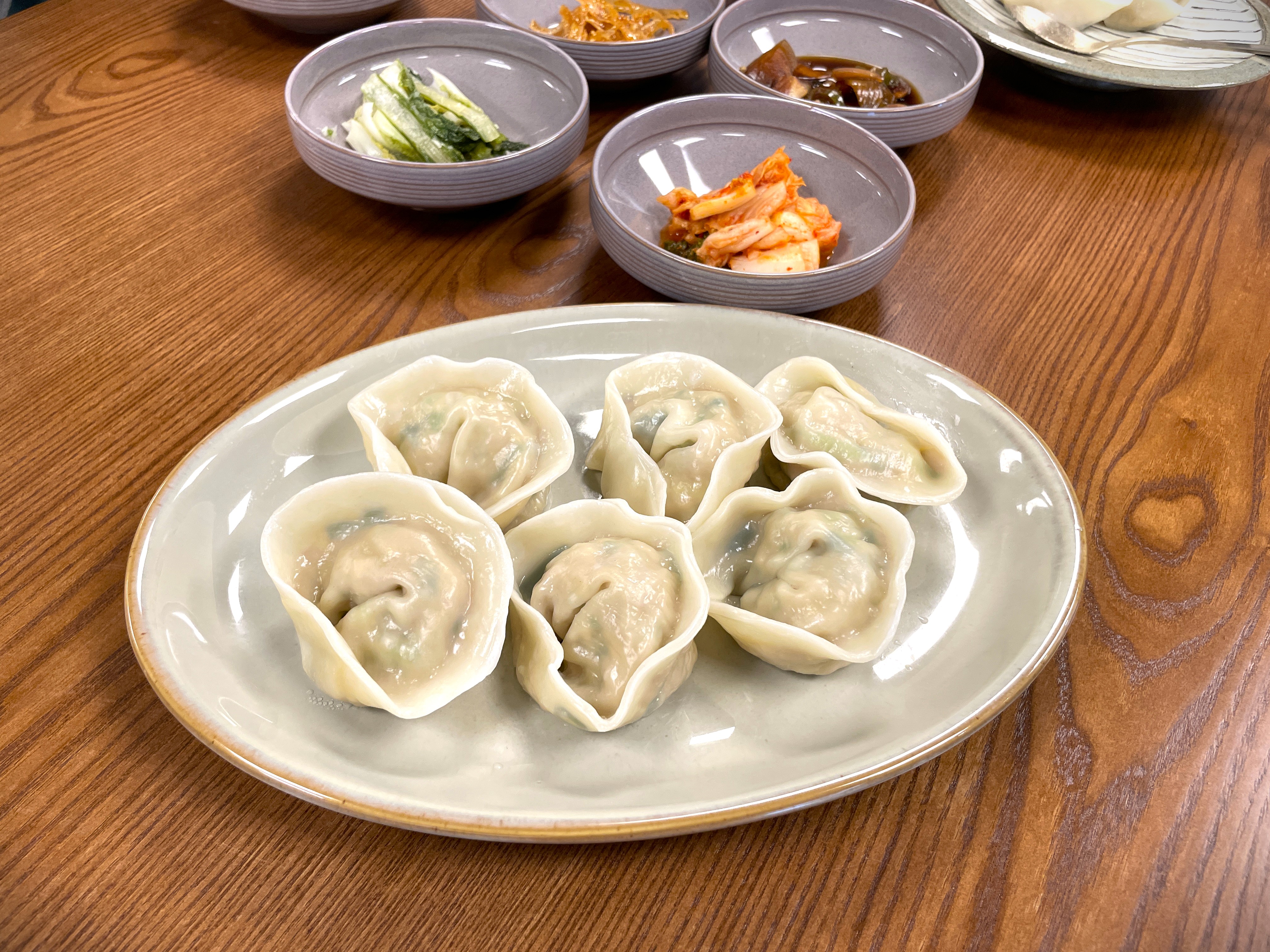 평양그륵손만두콩국수