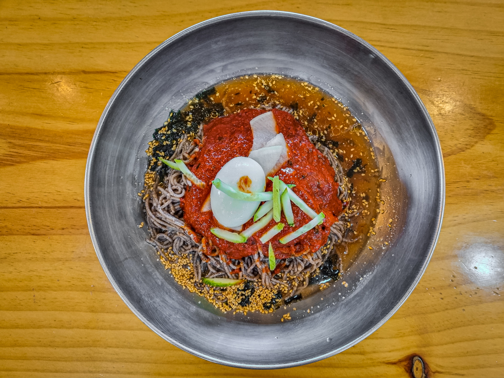 메밀비빔막국수