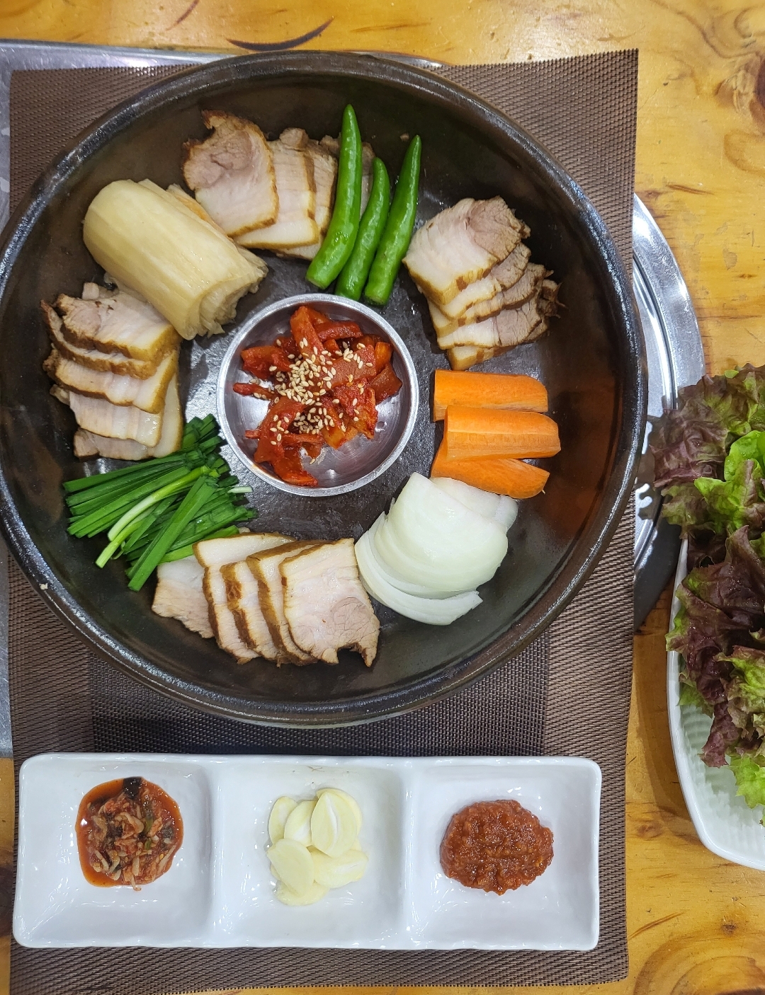 탕가네생고기김치찌개 상동역본점