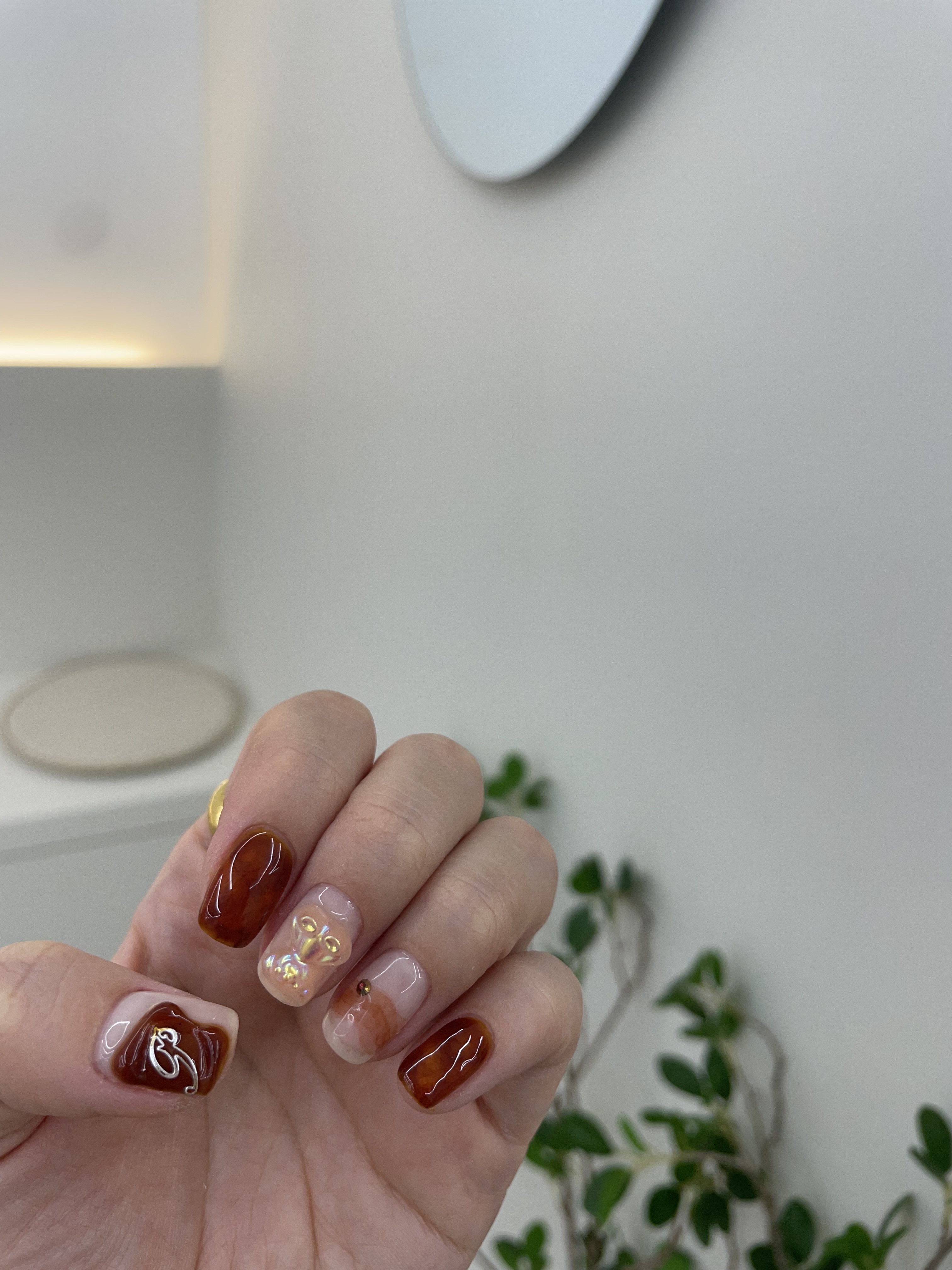 네일은 맑음