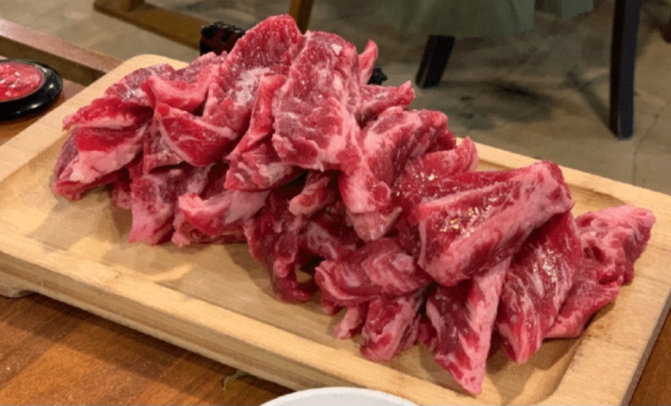 돈마마생삼겹살