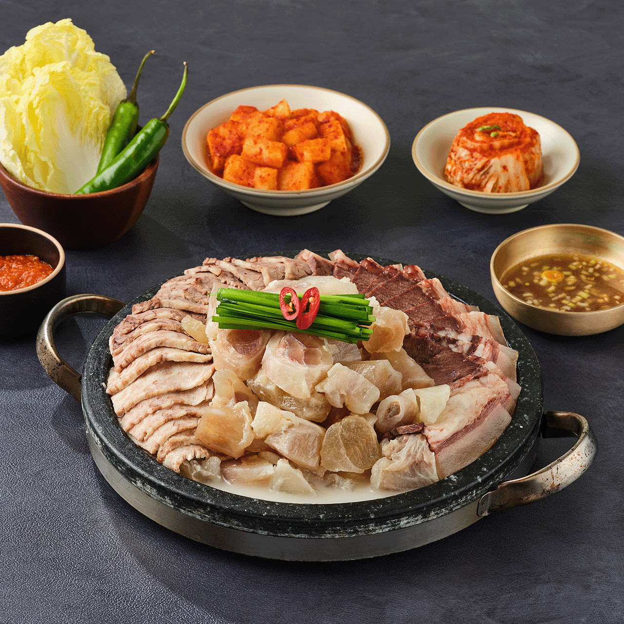 돌판모듬수육