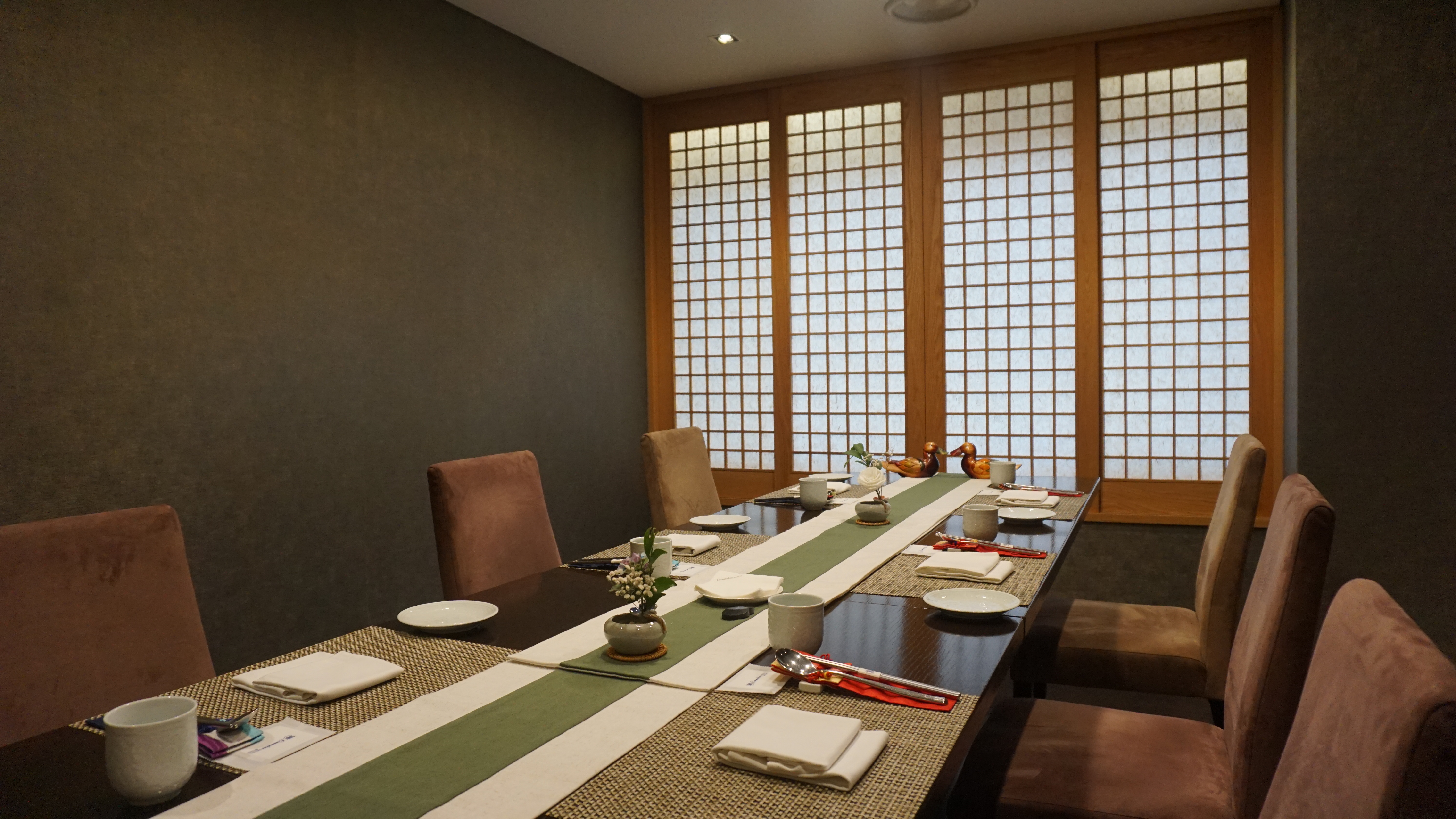 코모도호텔 고담 대표 메뉴