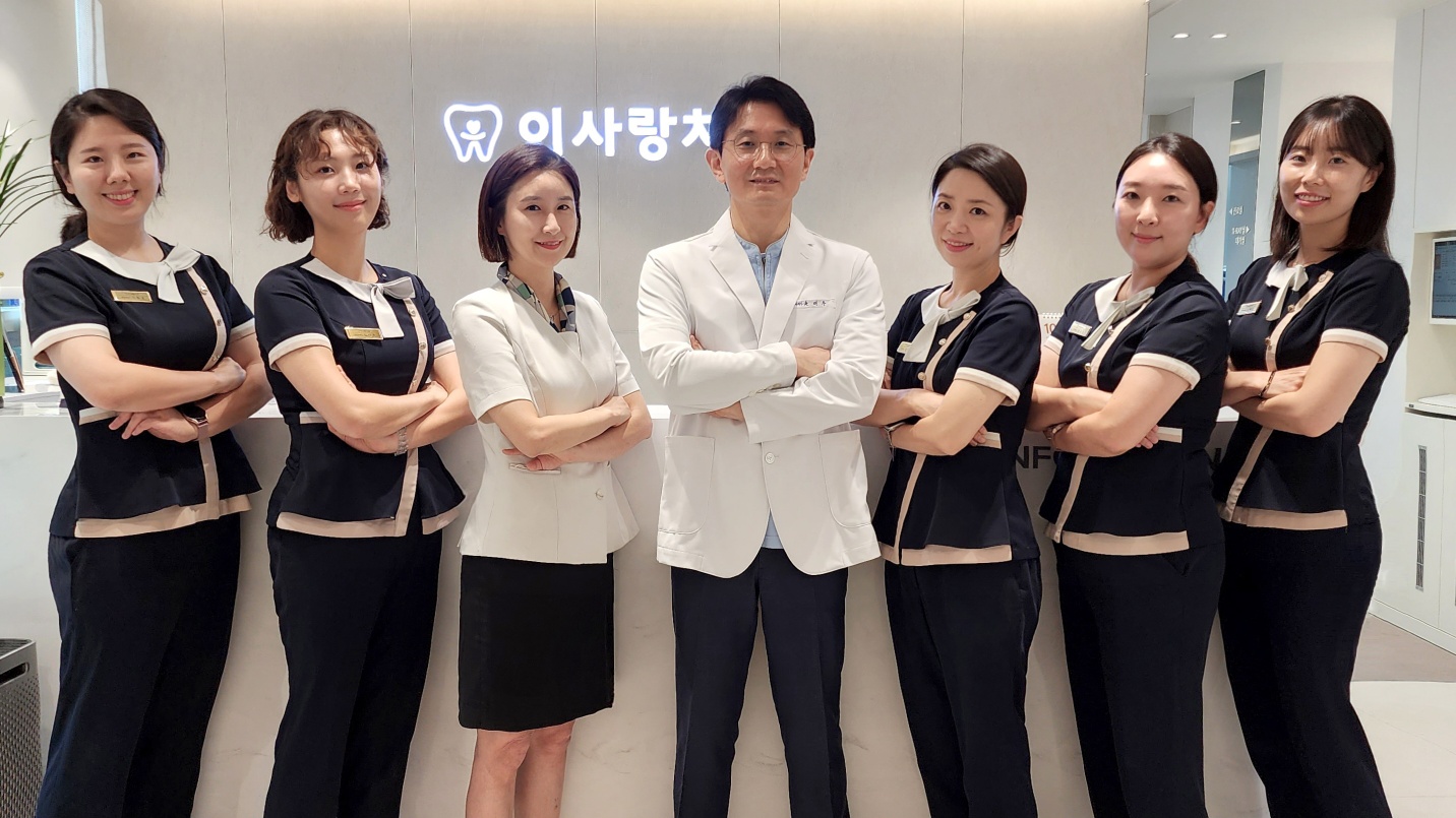 이사랑치과의원 대표 이미지