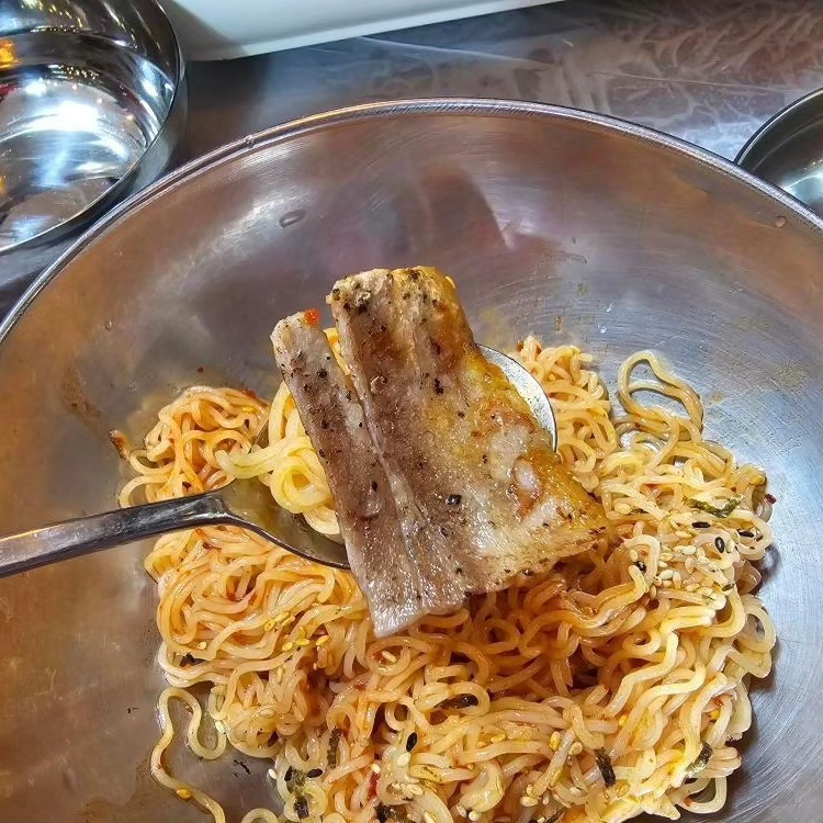 나니네급냉삼겹살