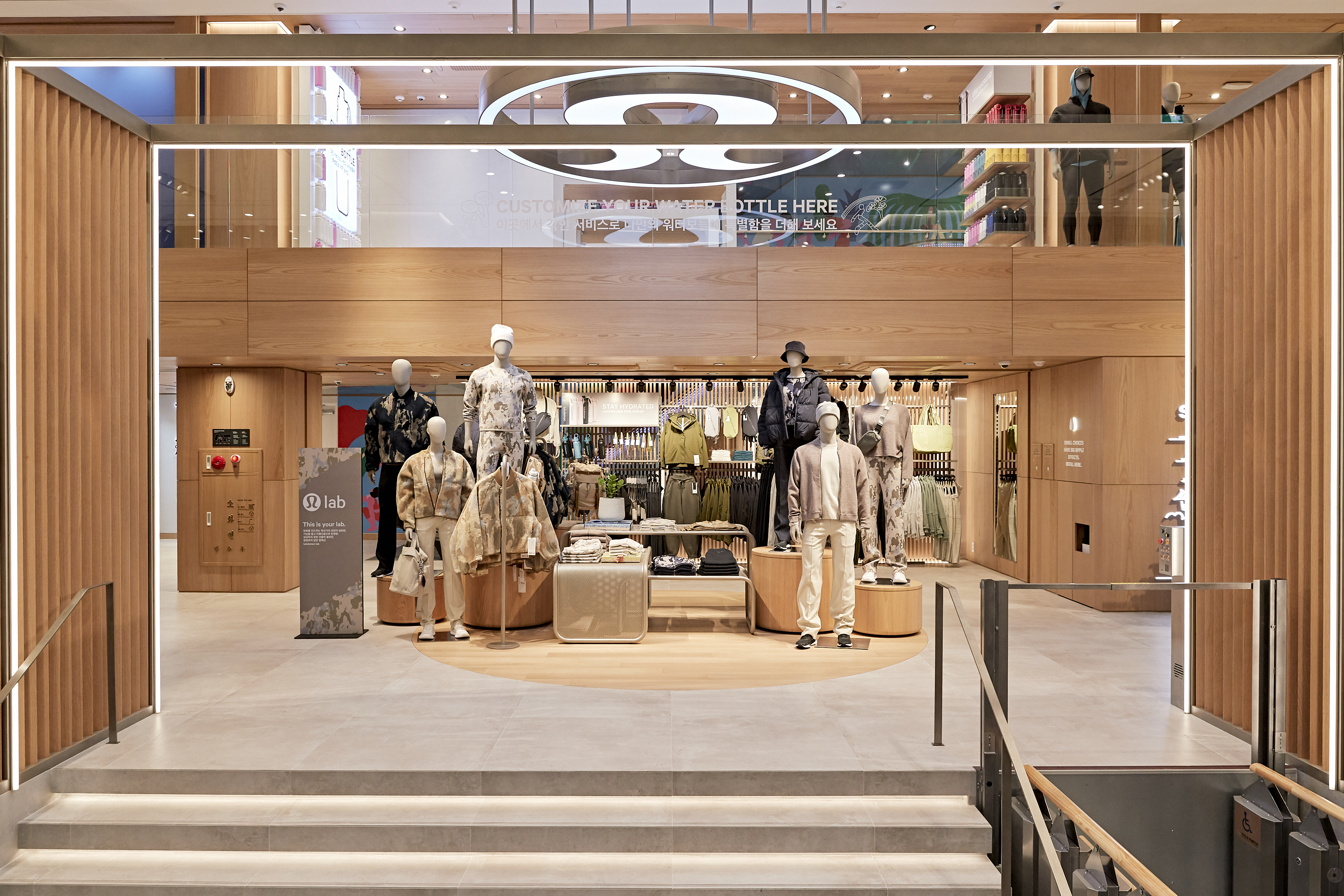 룰루레몬 명동 타임워크 스토어 대표 이미지