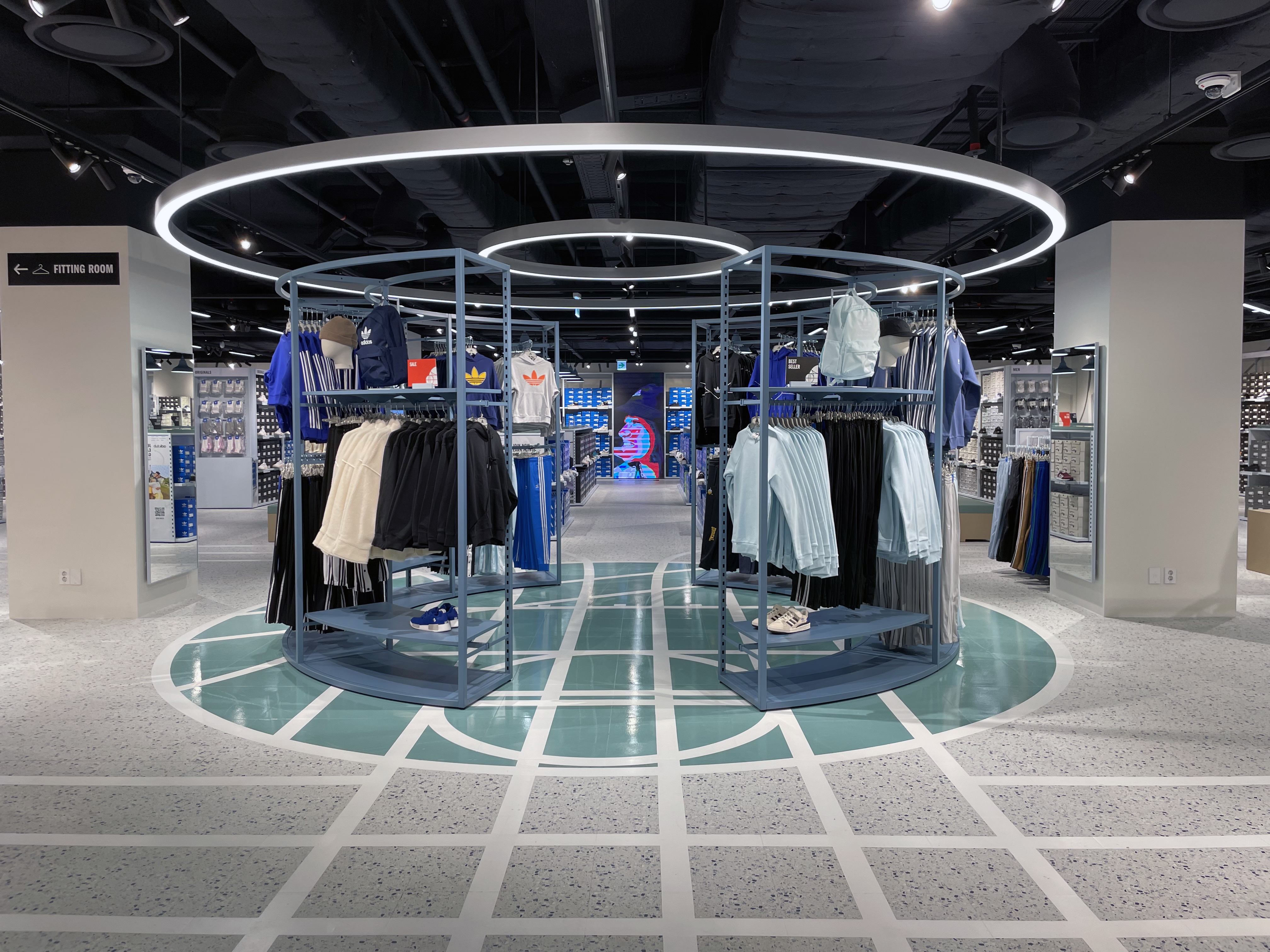 아디다스 기흥점 대표 이미지