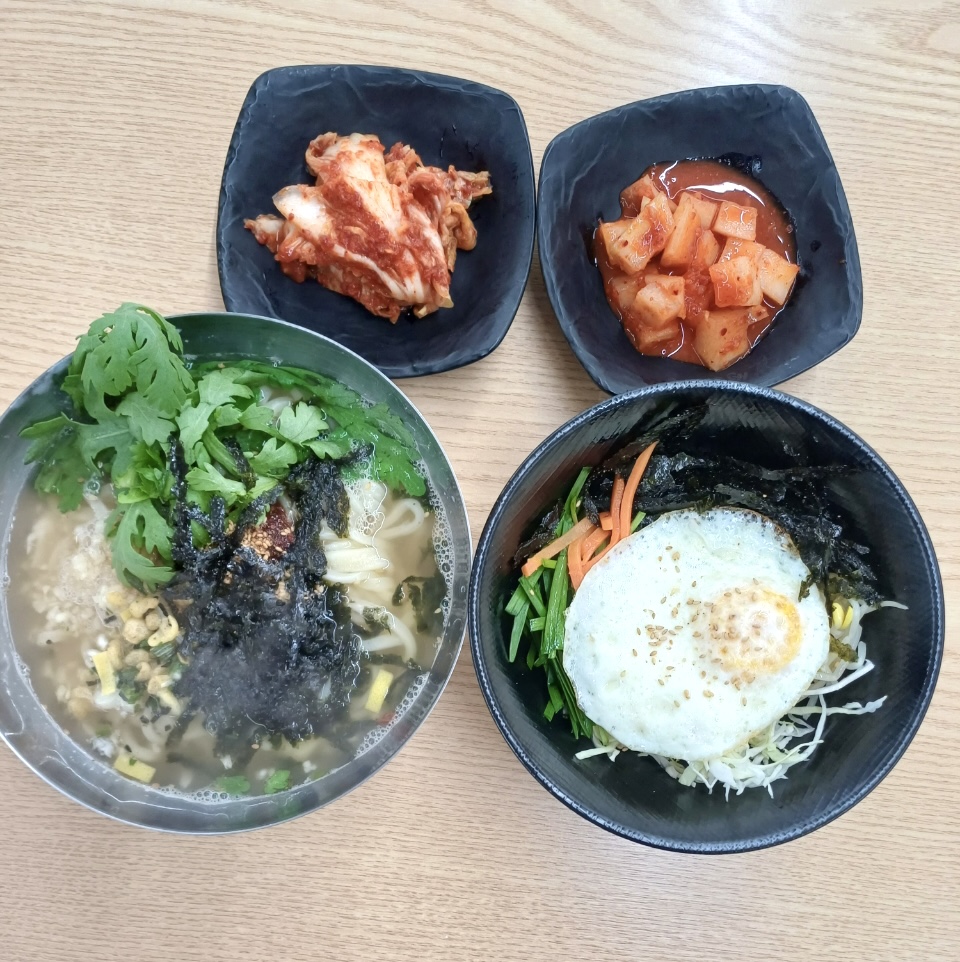 동우국수