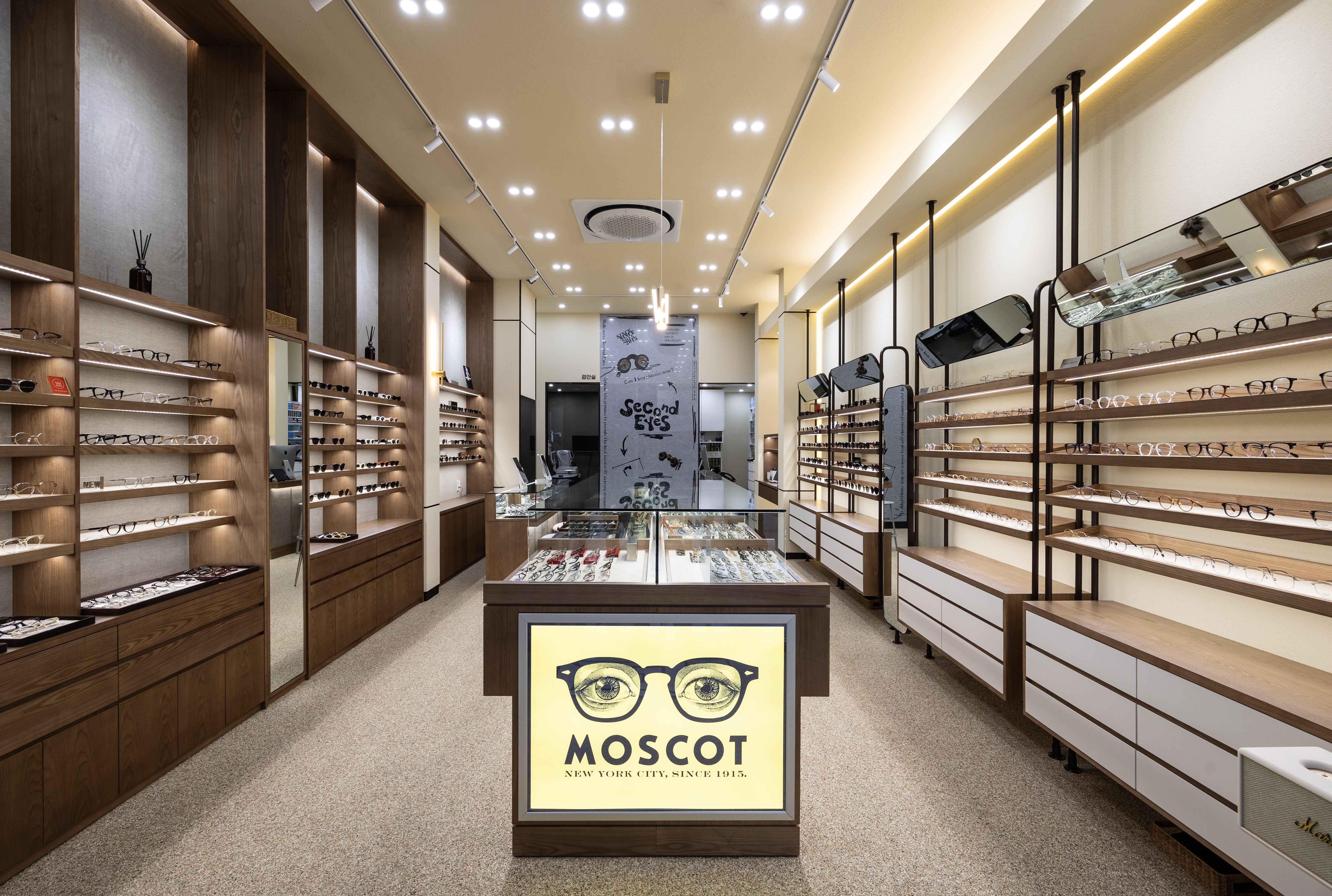 세컨아이즈 수유역점 대표 이미지