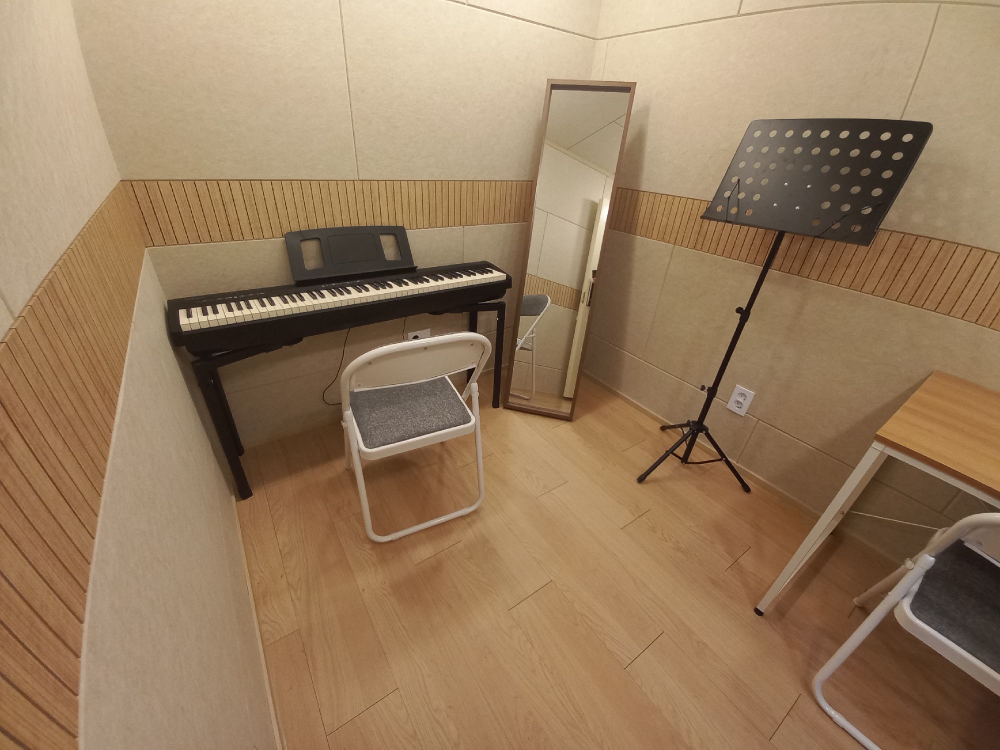 3번째 스튜디오 사진