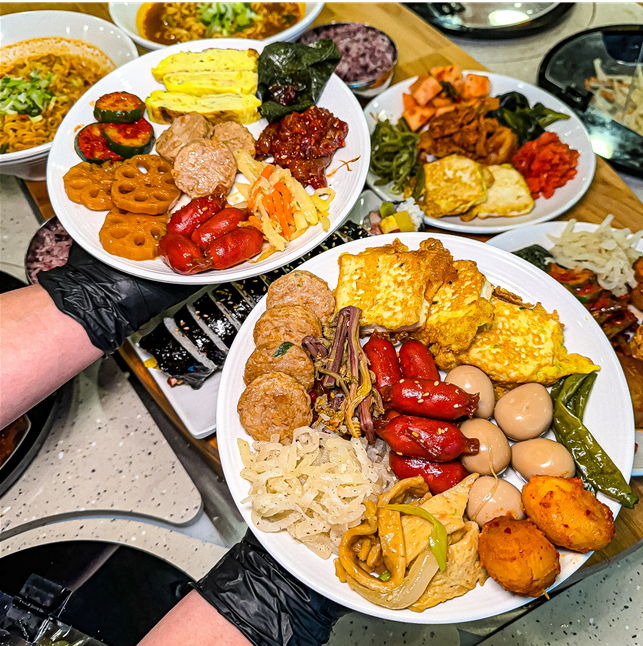 집밥한끼 내부 또는 관련 모습