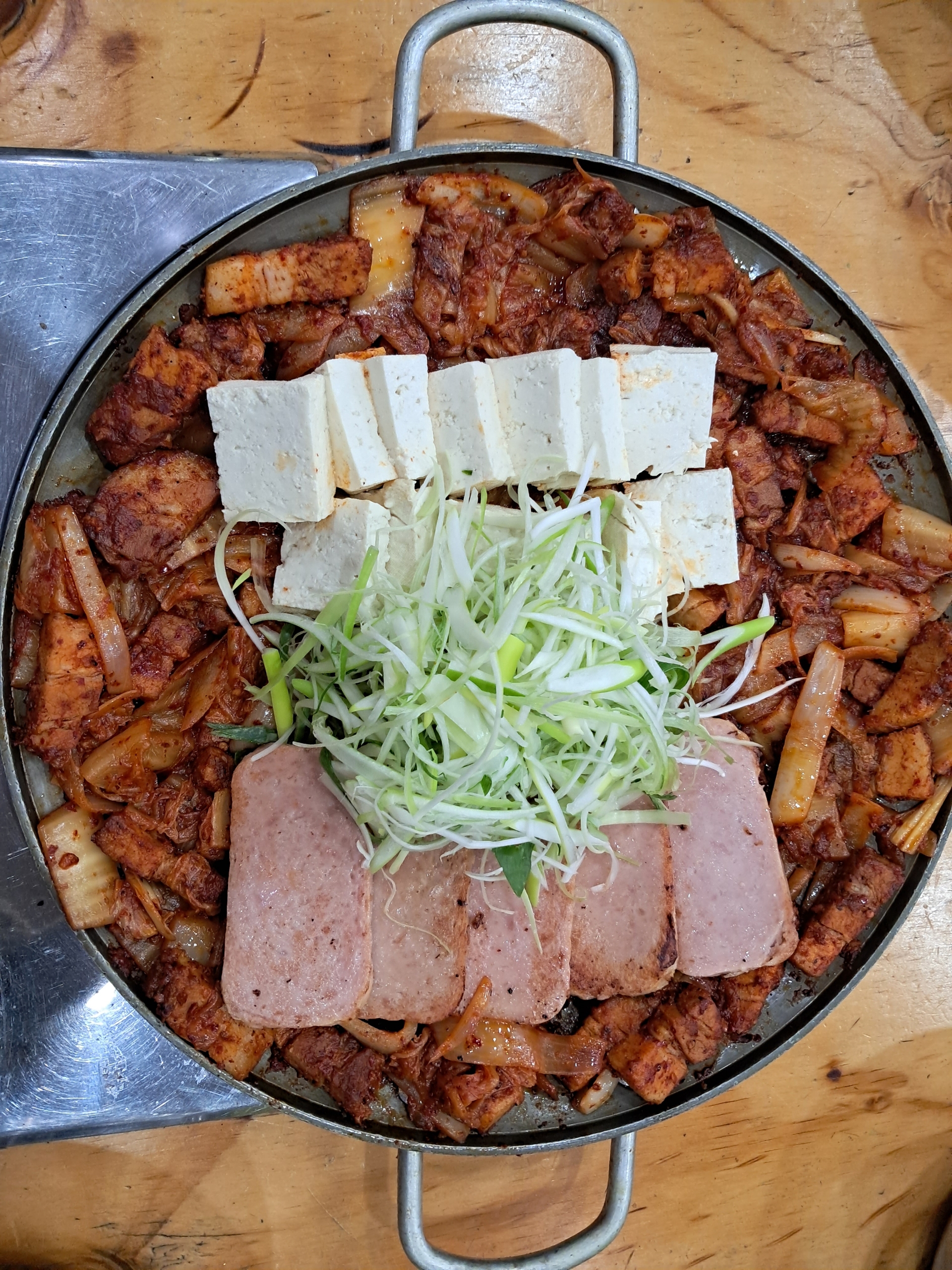 탕가네생고기김치찌개 상동역본점
