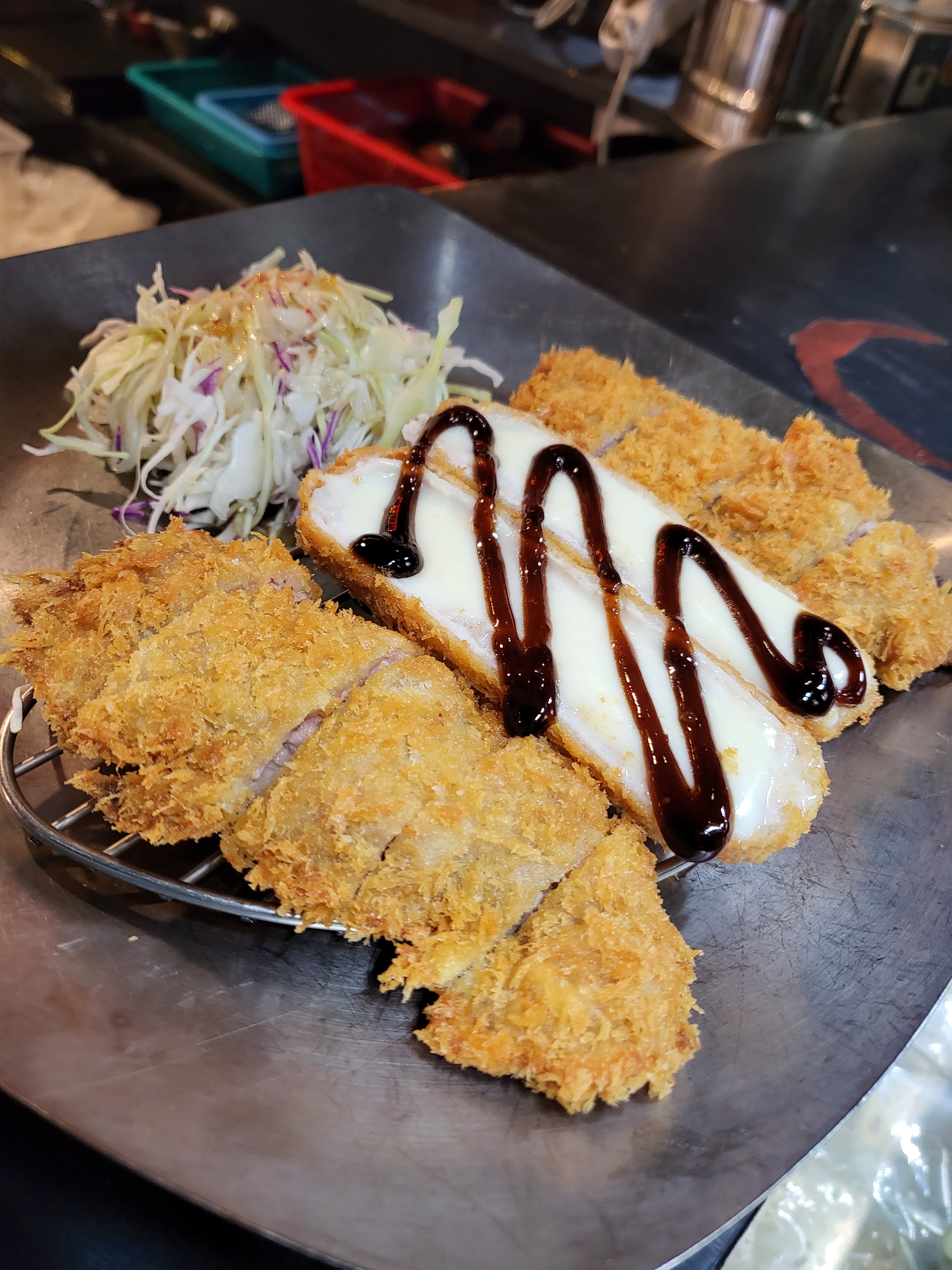 돈카돈까퇴계점