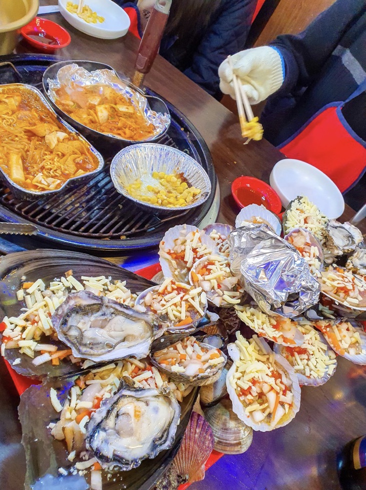 유령치즈조개&활어회무한리필 월미도본점