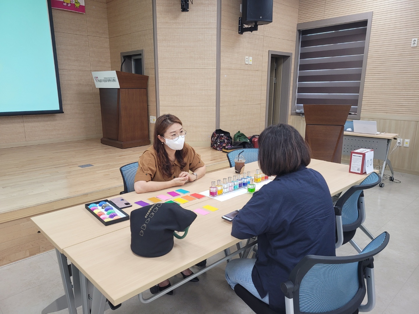 컬러랩이음 퍼스널컬러 컬러테라피 향수공방