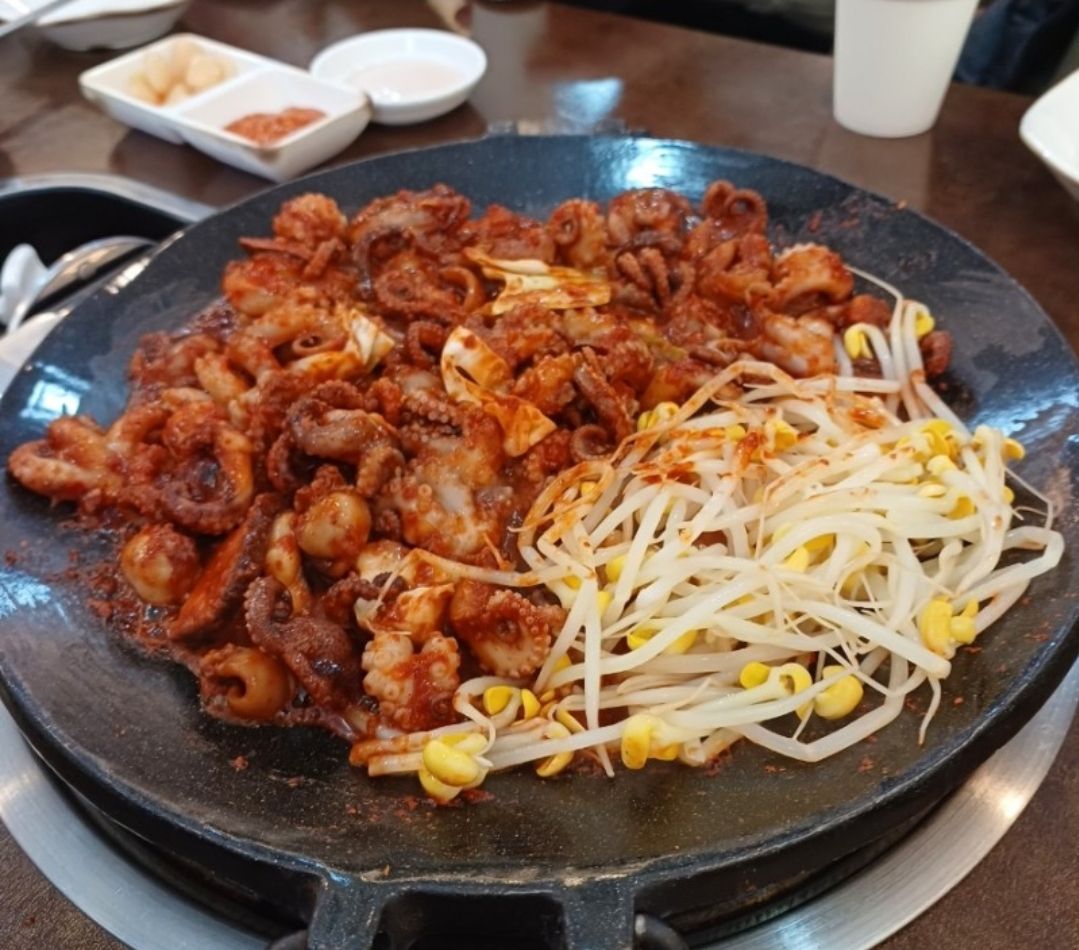 하양용두철판쭈꾸미