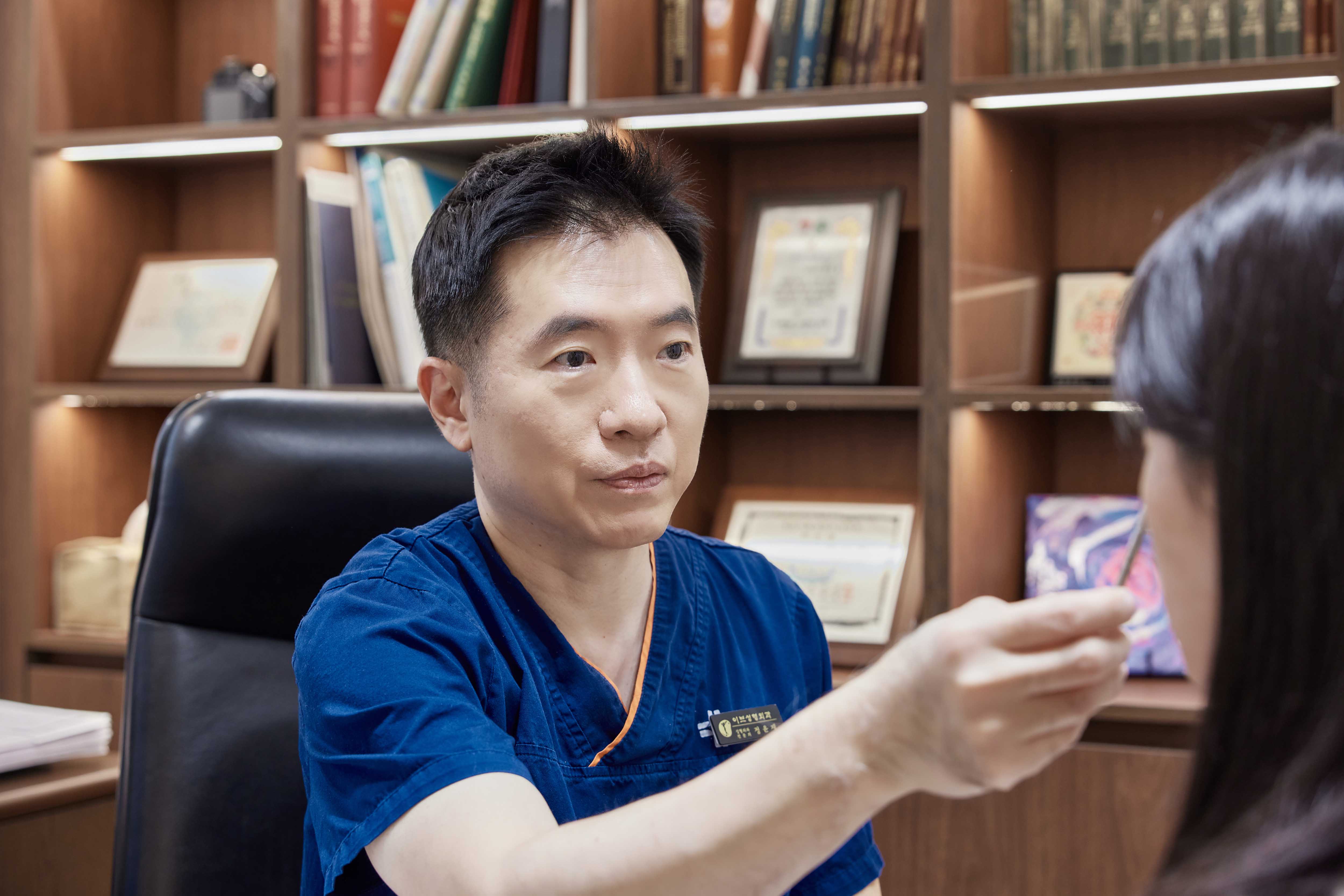 이브성형외과의원 대표 이미지