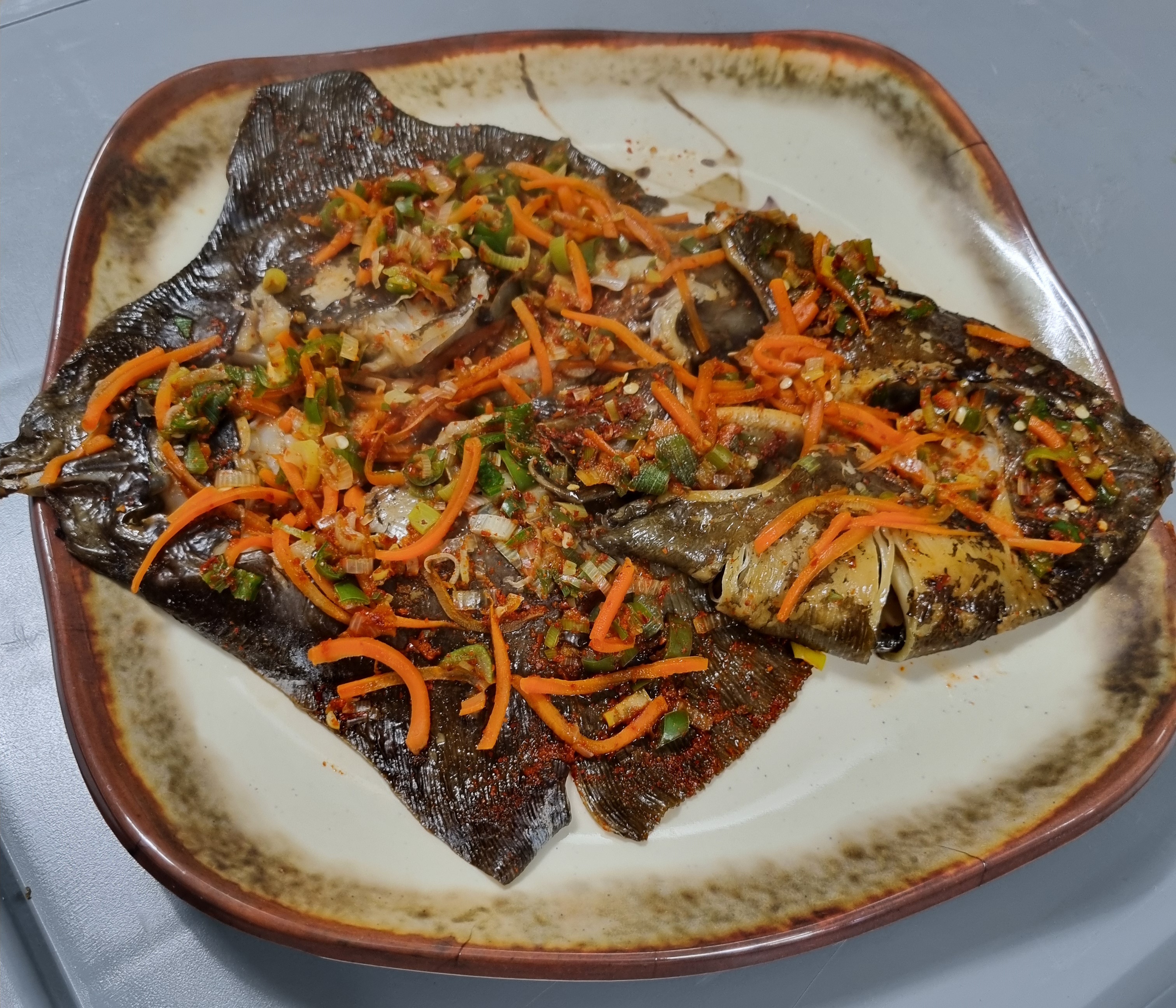 통통민물새우수제비칼국수