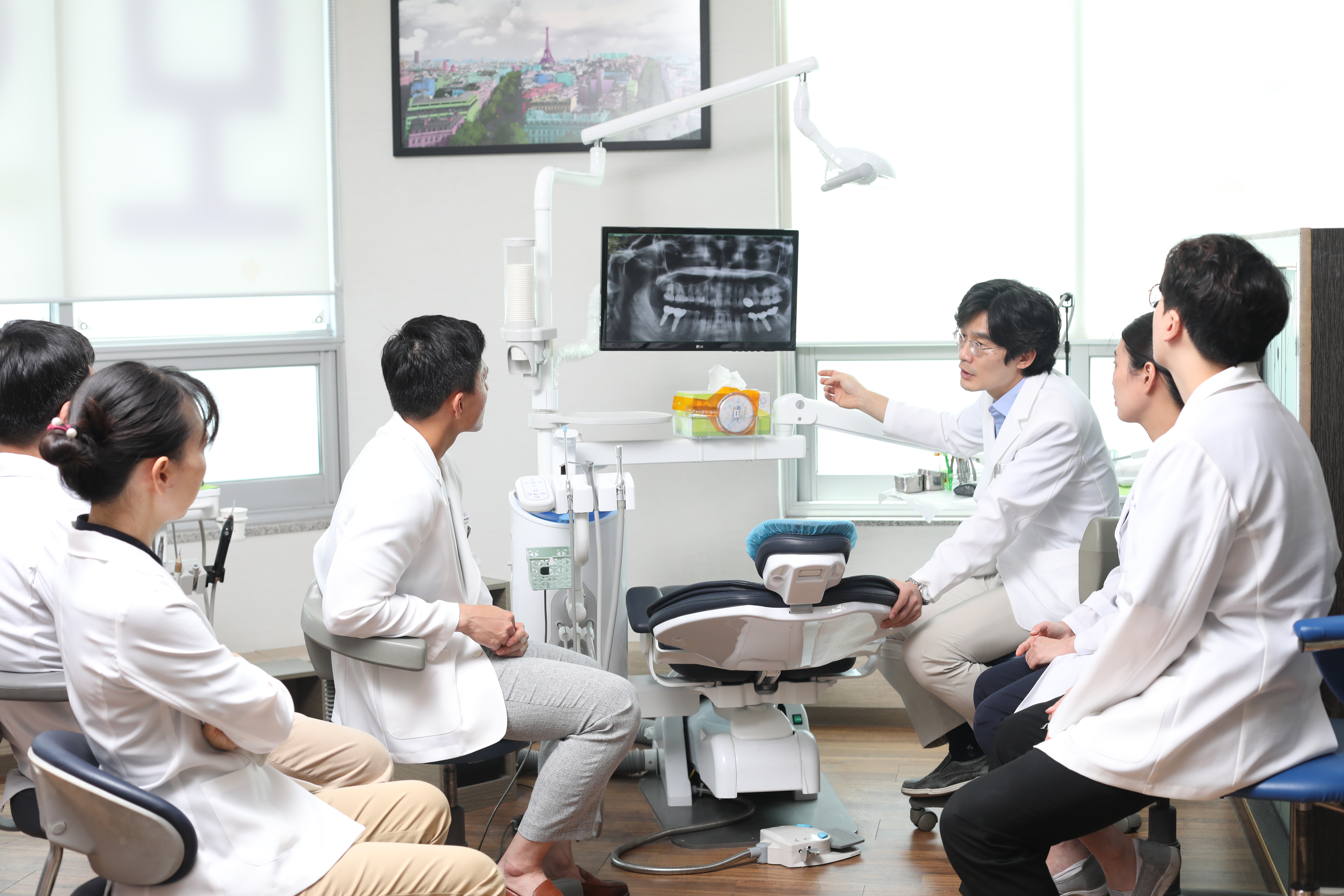 모아치과의원 대표 이미지