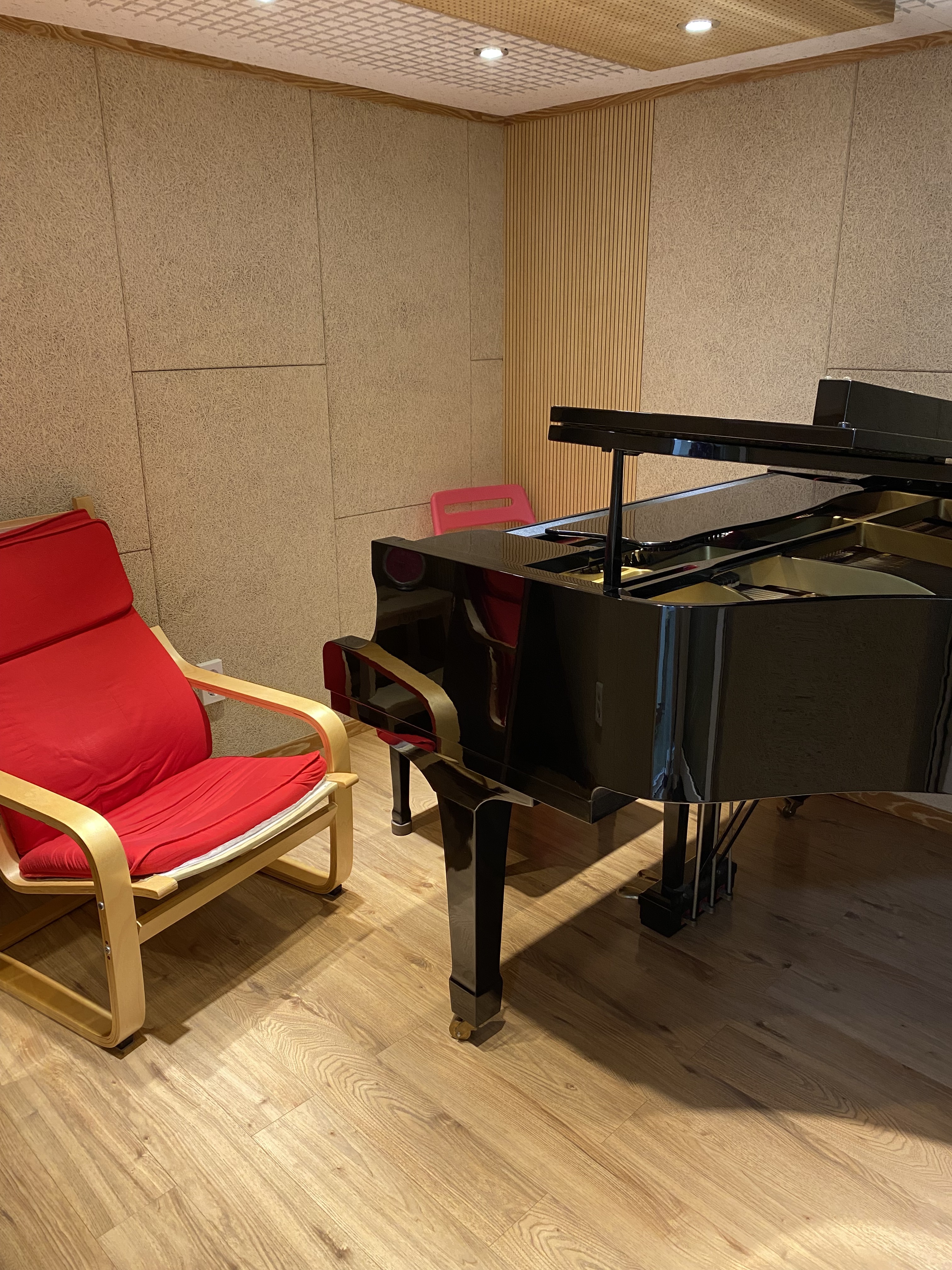 4번째 스튜디오 사진