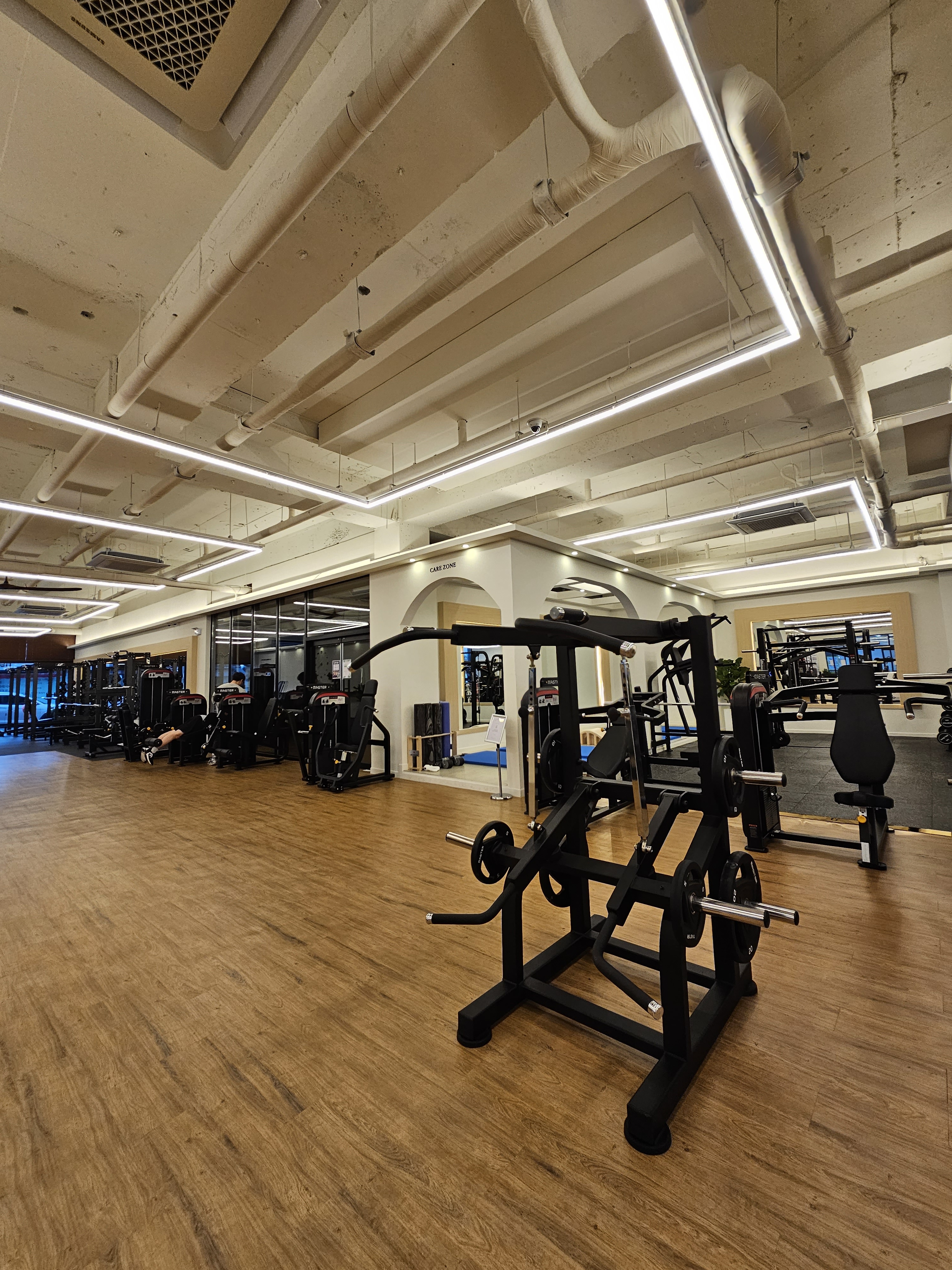 SM타이거짐 더크라운 대표 이미지